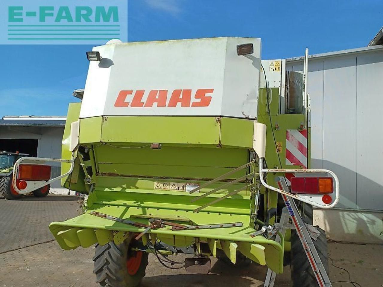 CLAAS lexion 440 - Combine harvester: picture 3 CLAAS lexion 440 - Combine harvester: picture 3