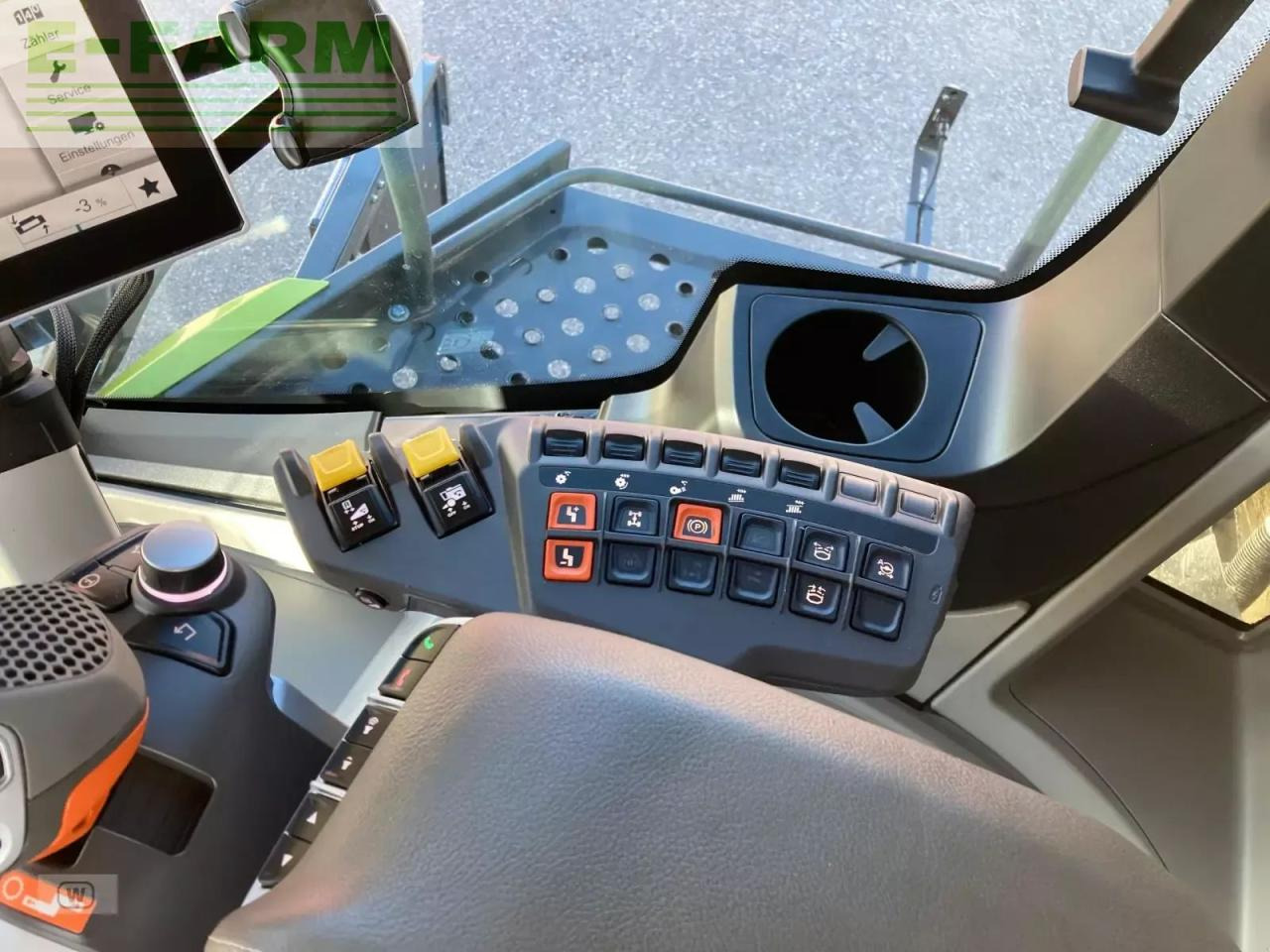 Combine harvester CLAAS lexion 5400: picture 29