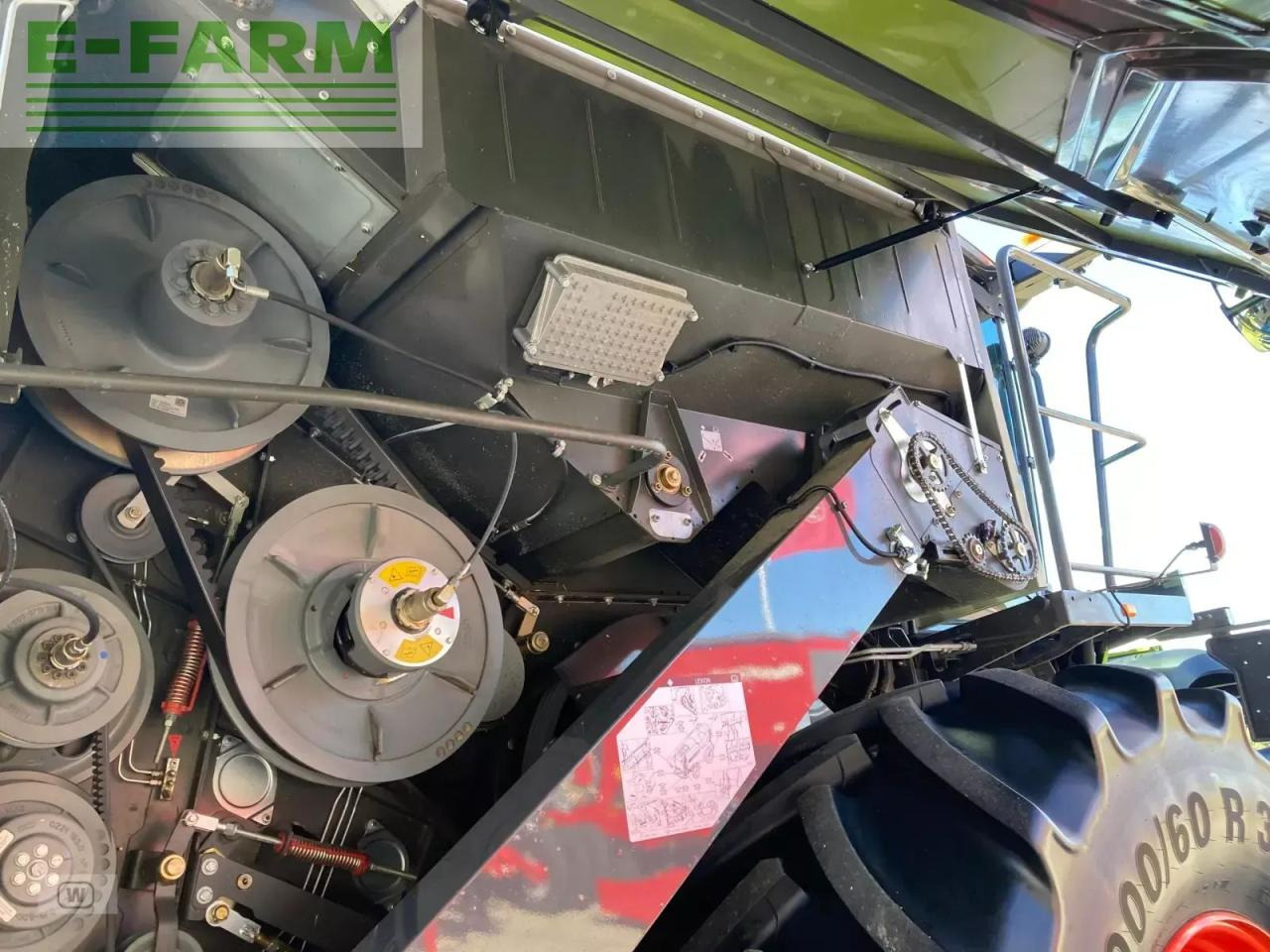 Combine harvester CLAAS lexion 5400: picture 15