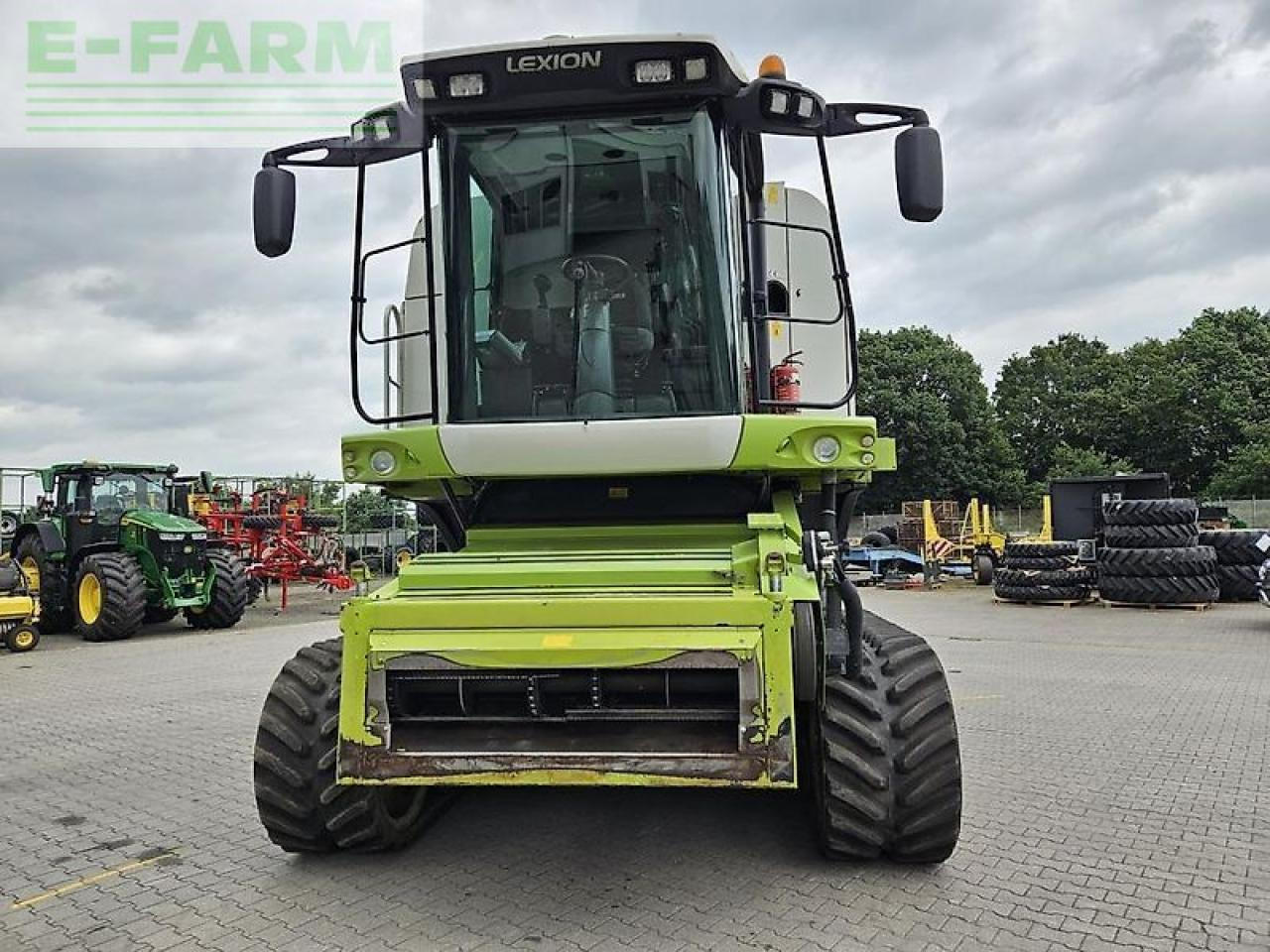 CLAAS lexion 580 tt plus - Combine harvester: picture 3 CLAAS lexion 580 tt plus - Combine harvester: picture 3