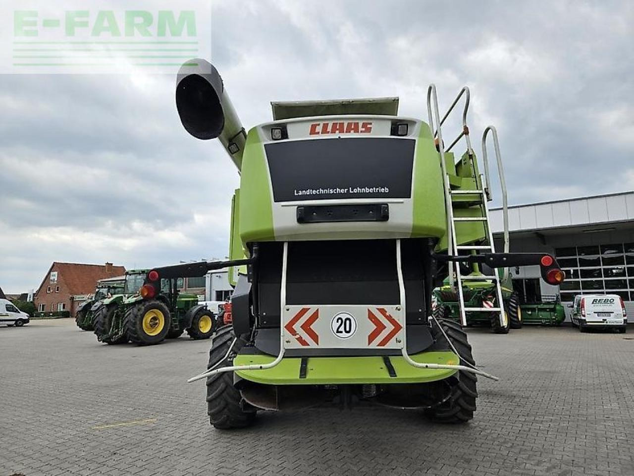 CLAAS lexion 580 tt plus - Combine harvester: picture 5 CLAAS lexion 580 tt plus - Combine harvester: picture 5