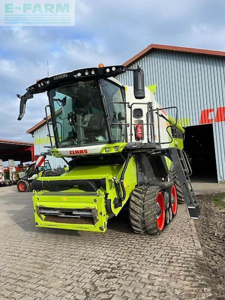 CLAAS lexion 8700 tt - Combine harvester: picture 1 CLAAS lexion 8700 tt - Combine harvester: picture 1