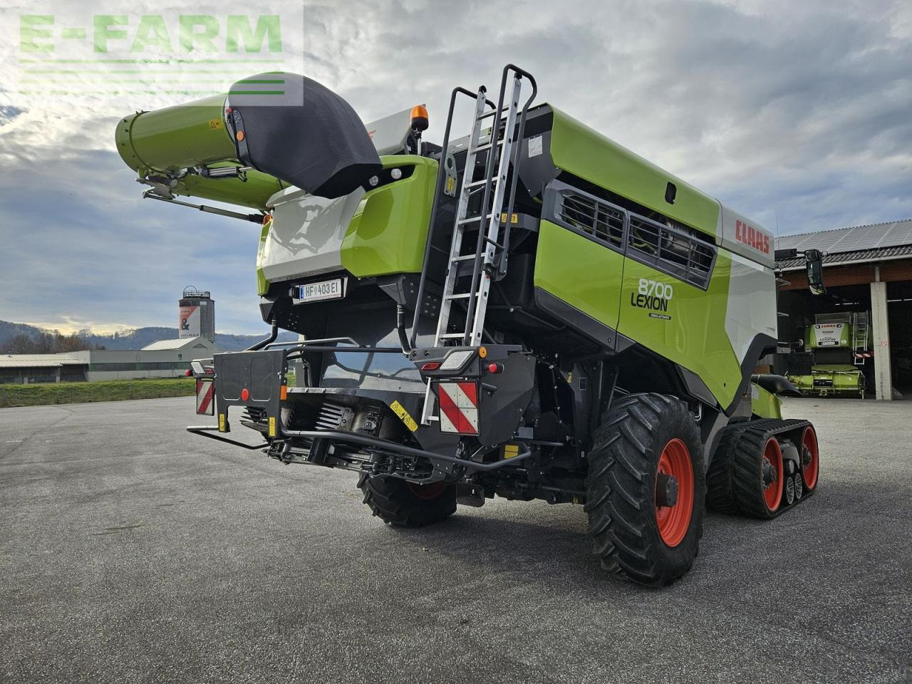 CLAAS lexion 8700tt 4wd cemos automatic - Combine harvester: picture 3 CLAAS lexion 8700tt 4wd cemos automatic - Combine harvester: picture 3