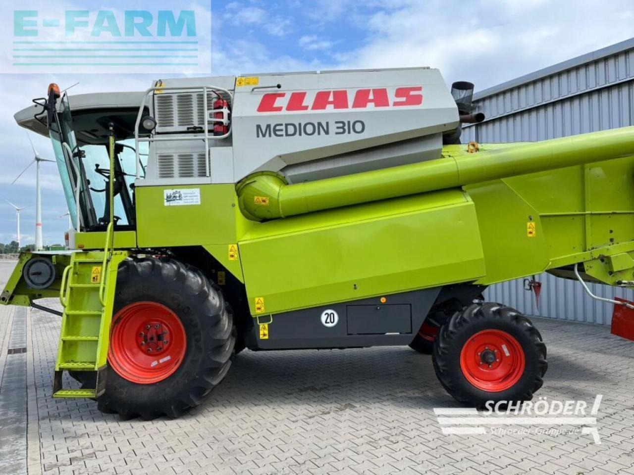CLAAS medion 310 - Combine harvester: picture 4 CLAAS medion 310 - Combine harvester: picture 4
