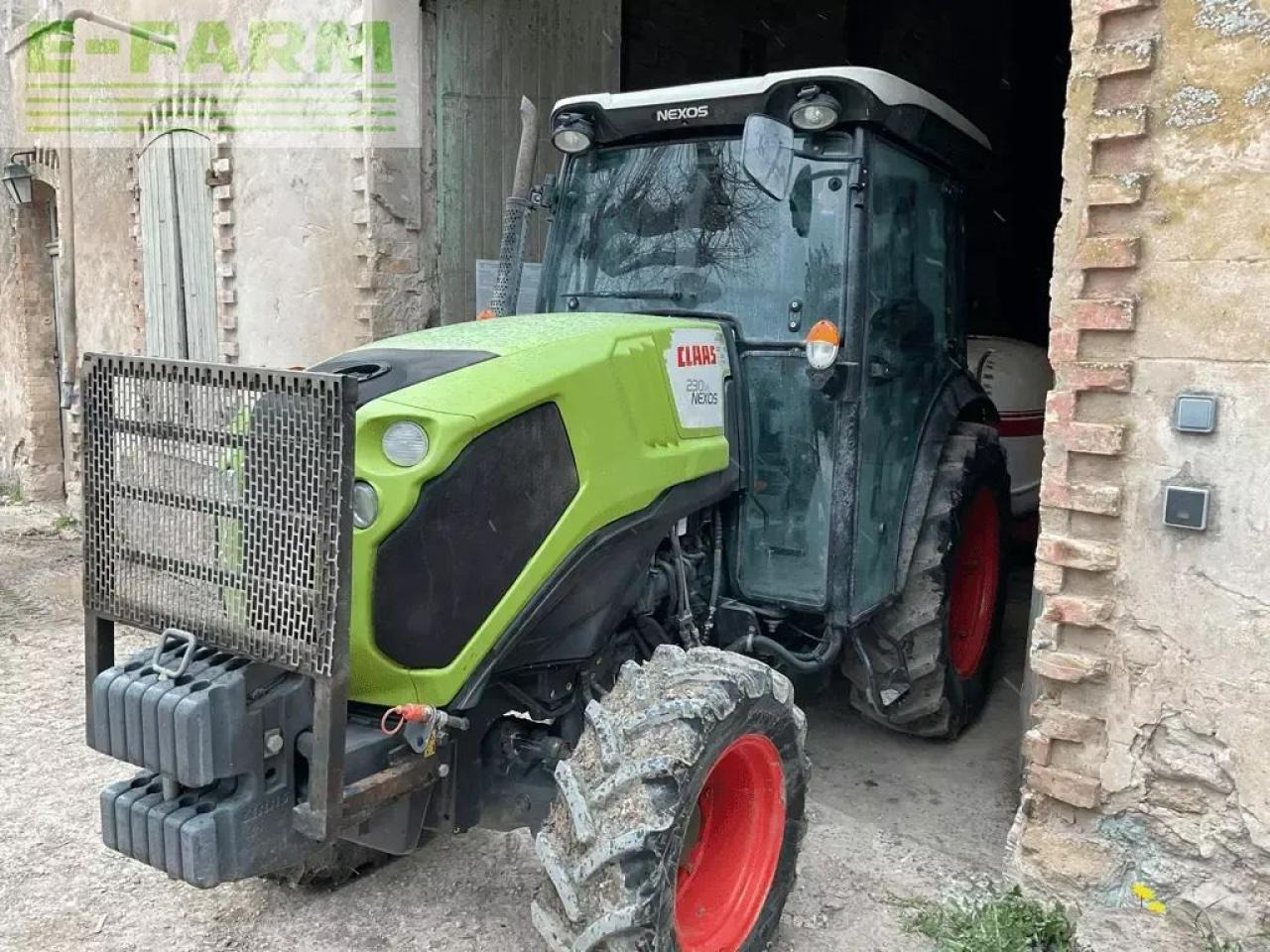 CLAAS nexos 230 vl ls 30+ - Farm tractor: picture 2 CLAAS nexos 230 vl ls 30+ - Farm tractor: picture 2
