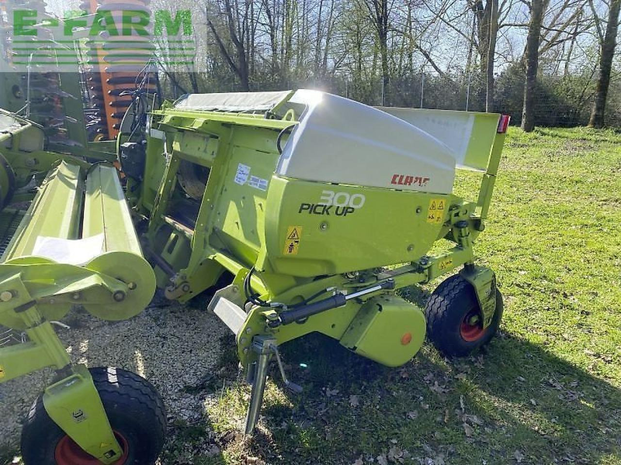 CLAAS pu 300 - Forage harvester attachment: picture 1 CLAAS pu 300 - Forage harvester attachment: picture 1