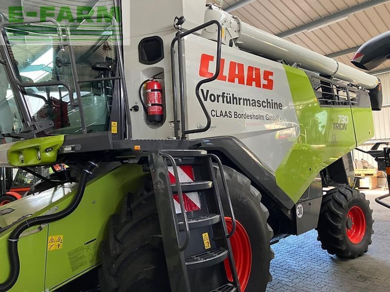 CLAAS trion 730 - Combine harvester: picture 4 CLAAS trion 730 - Combine harvester: picture 4