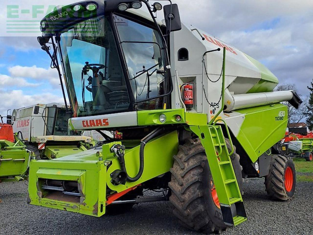 CLAAS tucano 430 - Combine harvester: picture 2 CLAAS tucano 430 - Combine harvester: picture 2