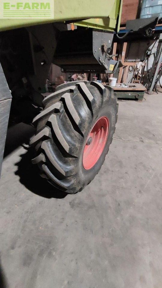 CLAAS tucano 430 - Combine harvester: picture 4 CLAAS tucano 430 - Combine harvester: picture 4