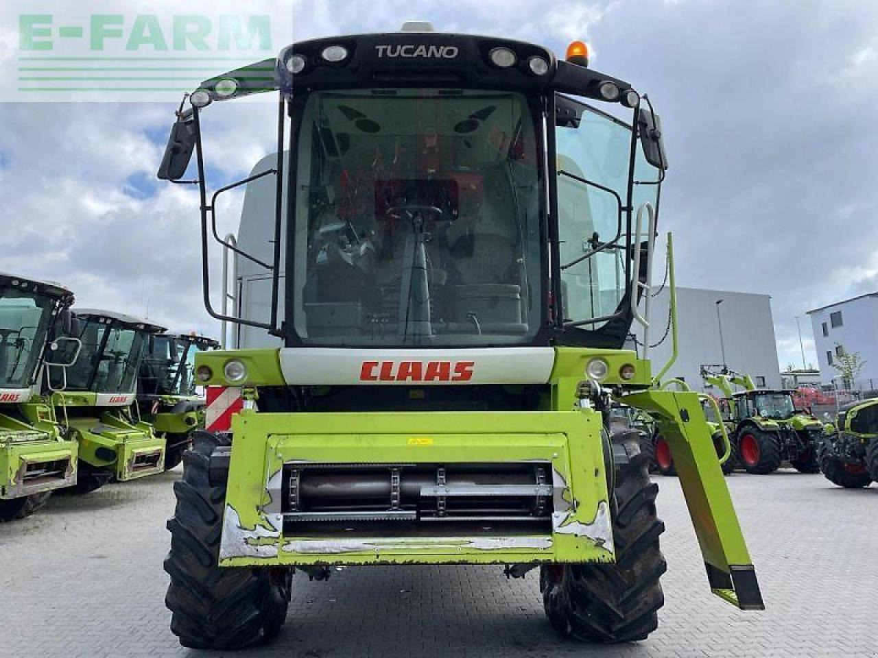 CLAAS tucano 450 - Combine harvester: picture 2 CLAAS tucano 450 - Combine harvester: picture 2