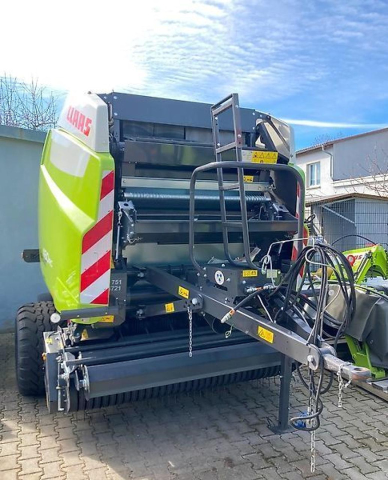 CLAAS variant 460 rc pro - variable rundballenpresse - Square baler: picture 4 CLAAS variant 460 rc pro - variable rundballenpresse - Square baler: picture 4