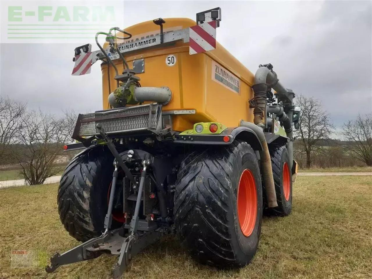CLAAS xerion 4000 saddle trac SADDLE TRAC - Self-propelled sprayer: picture 2 CLAAS xerion 4000 saddle trac SADDLE TRAC - Self-propelled sprayer: picture 2