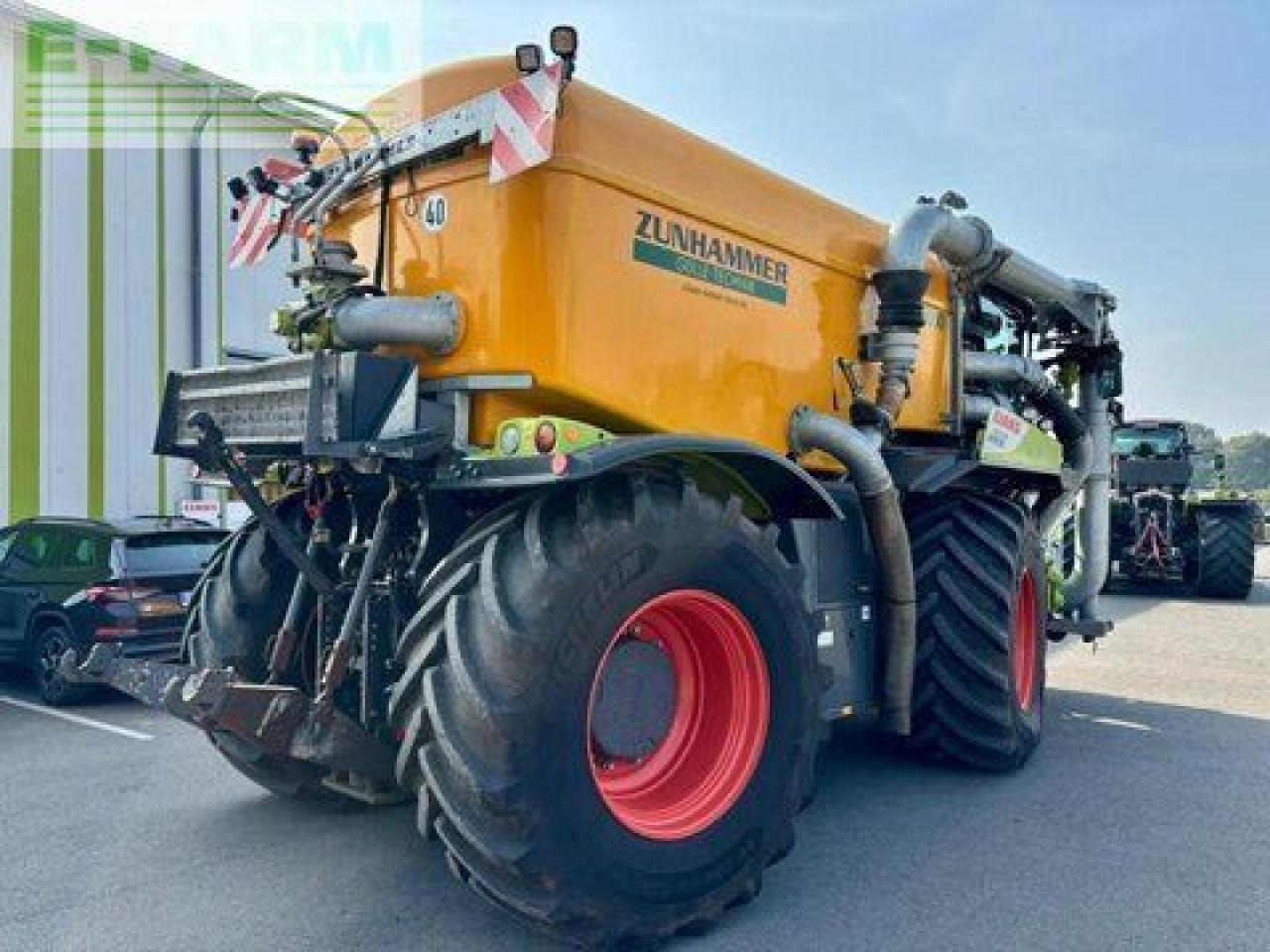 CLAAS xerion 4000 saddle trac, zunhammer acx 16 cbm SADDLE TRAC - Farm tractor: picture 5 CLAAS xerion 4000 saddle trac, zunhammer acx 16 cbm SADDLE TRAC - Farm tractor: picture 5