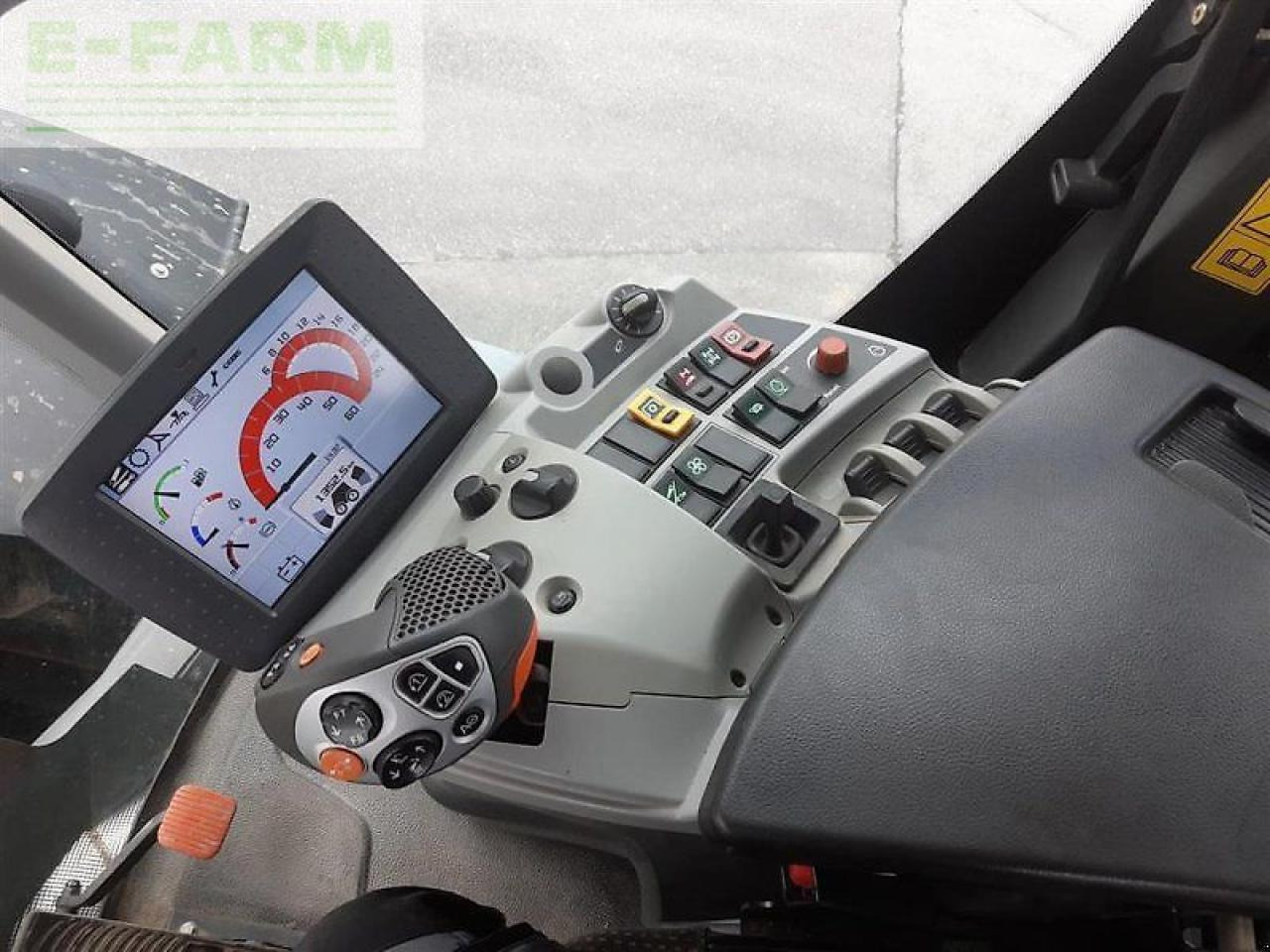 Farm tractor CLAAS xerion 4000 trac vc TRAC VC: picture 9