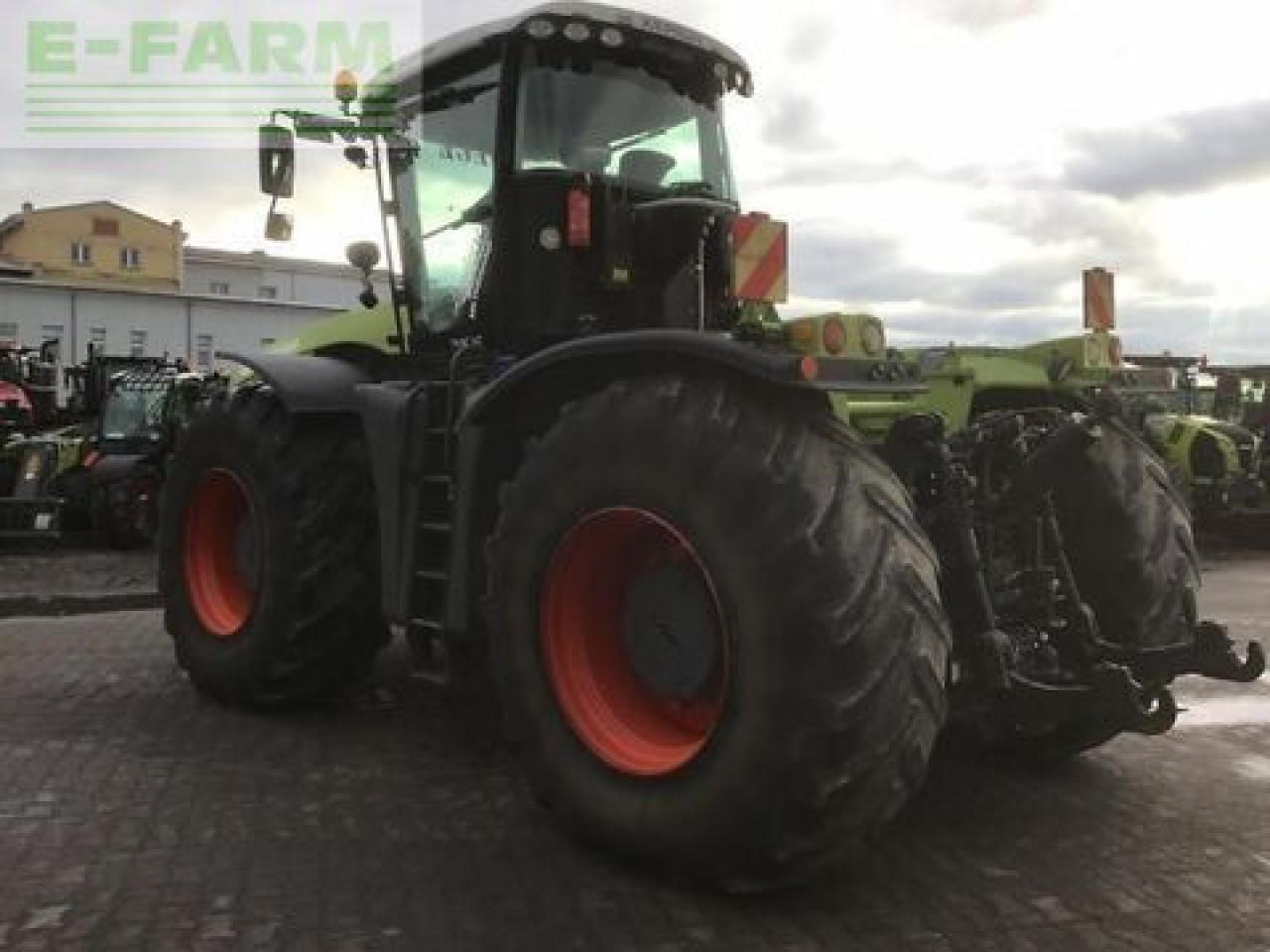 CLAAS xerion 4000 trac vc TRAC VC - Farm tractor: picture 4 CLAAS xerion 4000 trac vc TRAC VC - Farm tractor: picture 4