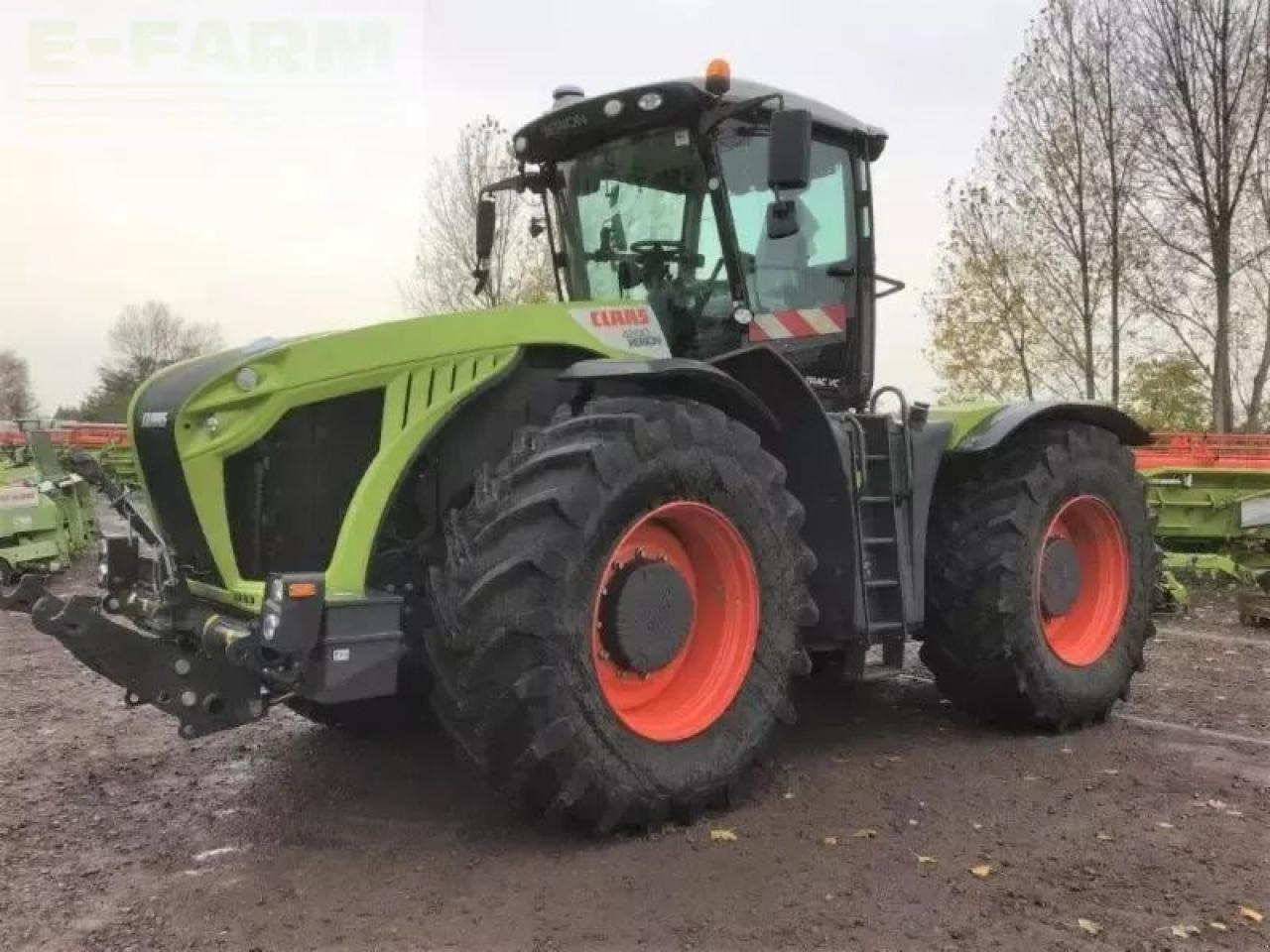 CLAAS xerion 4200 trac vc TRAC VC - Farm tractor: picture 2 CLAAS xerion 4200 trac vc TRAC VC - Farm tractor: picture 2