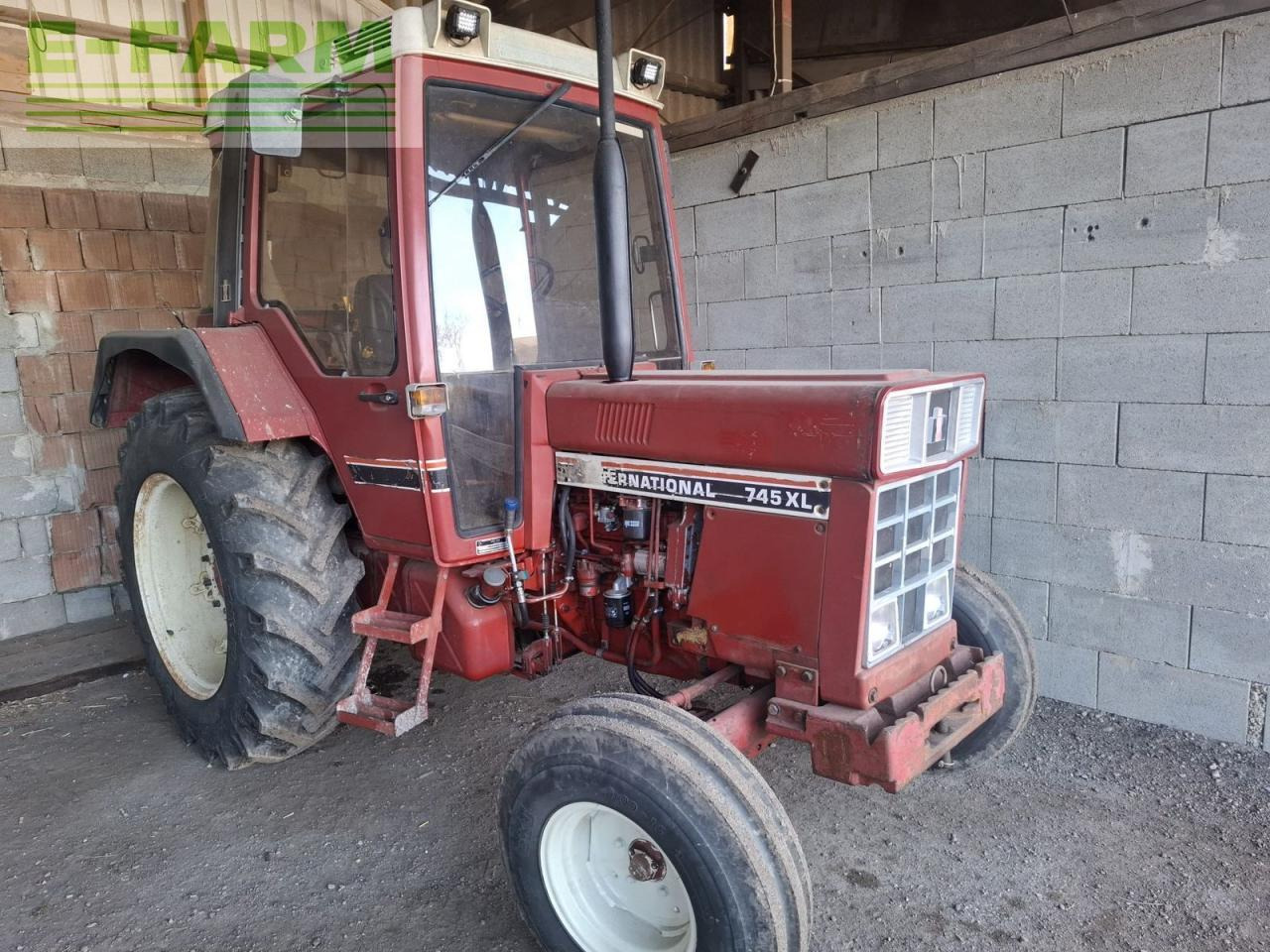 Case-IH 745xl - Farm tractor: picture 1 Case-IH 745xl - Farm tractor: picture 1