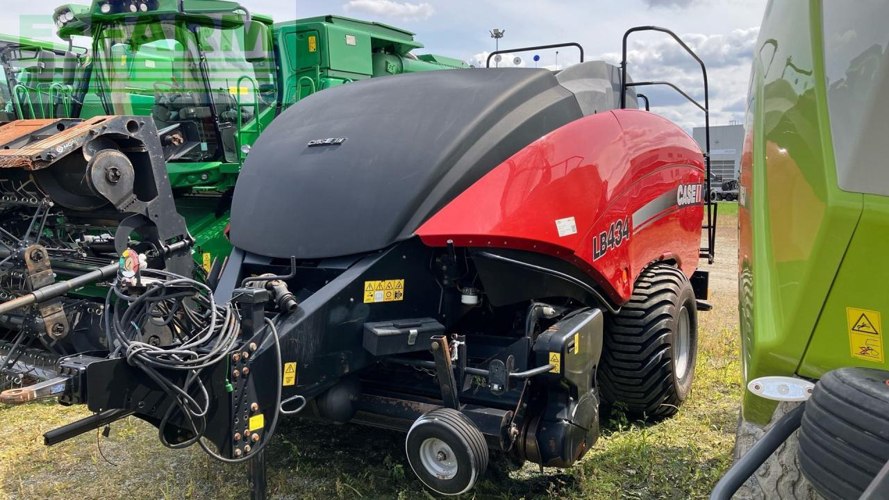Case-IH LB434 - Square baler: picture 4 Case-IH LB434 - Square baler: picture 4