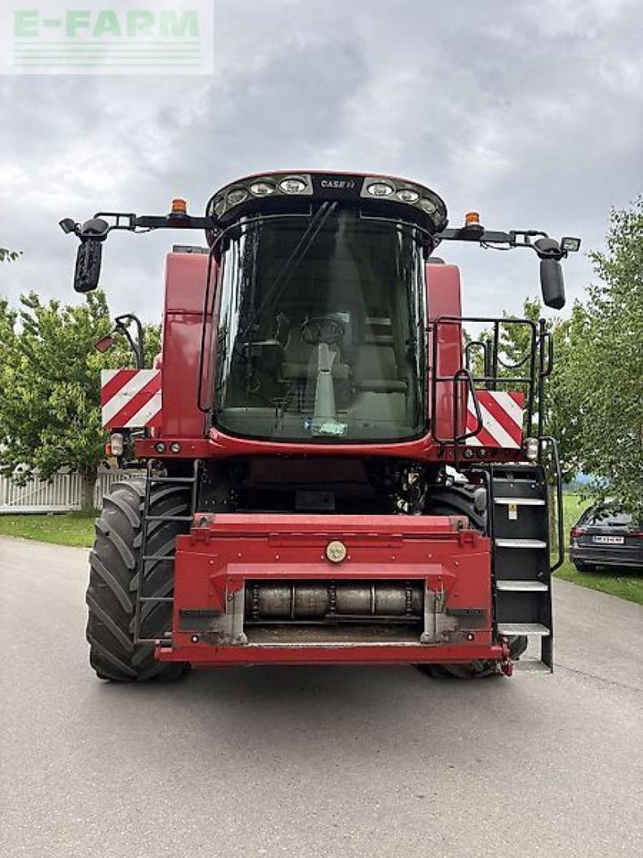 Case-IH axial-flow 6140 - Combine harvester: picture 2 Case-IH axial-flow 6140 - Combine harvester: picture 2