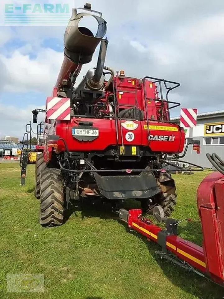 Case-IH axial-flow 6150 inkl. 6,70 m schneidwerk und wagen - Combine harvester: picture 3 Case-IH axial-flow 6150 inkl. 6,70 m schneidwerk und wagen - Combine harvester: picture 3