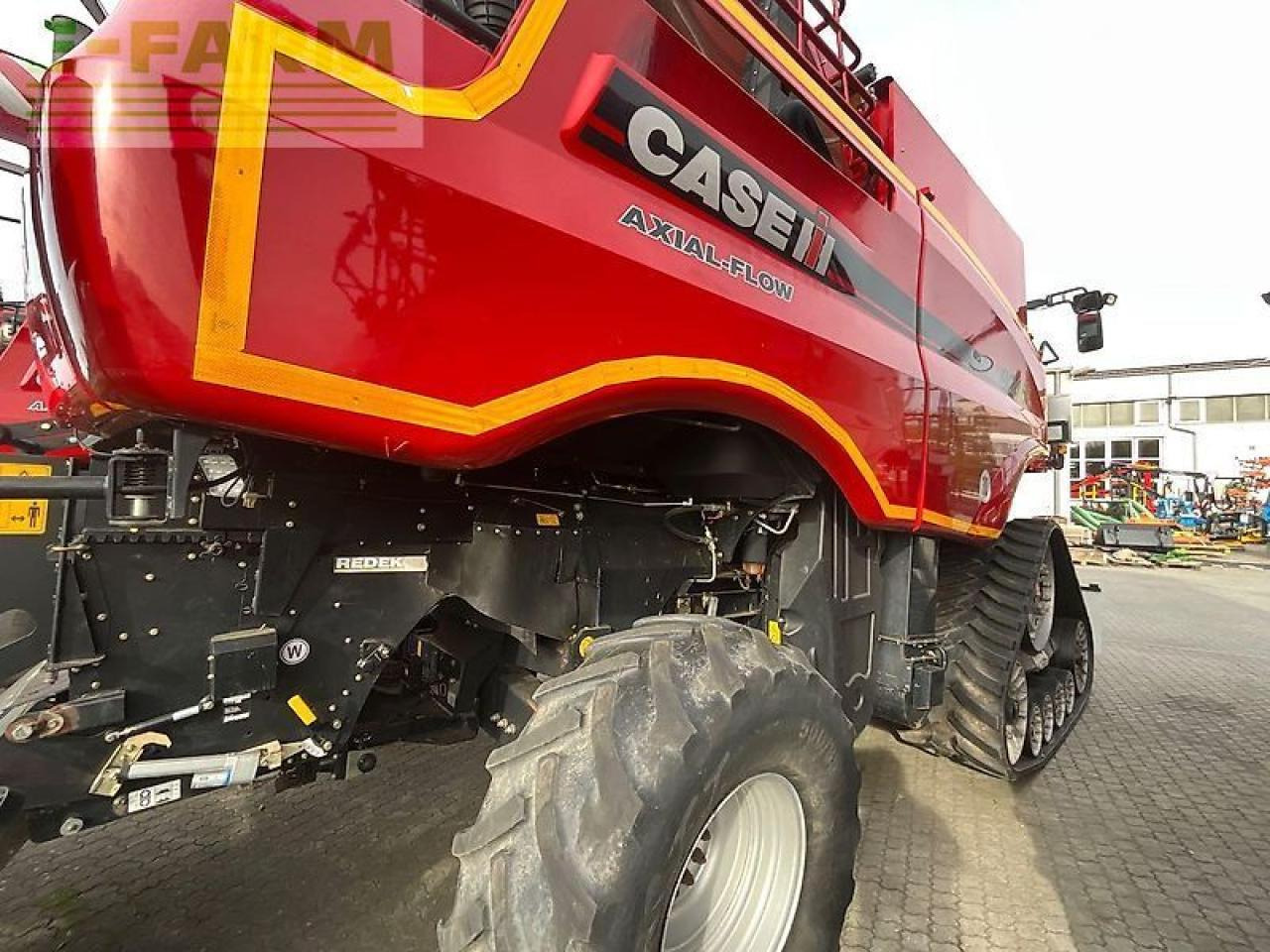 Case-IH axial-flow 9240 raupe - Combine harvester: picture 4 Case-IH axial-flow 9240 raupe - Combine harvester: picture 4