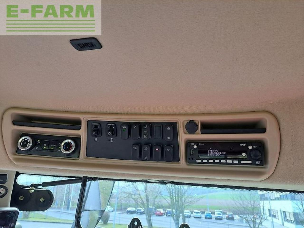 Farm tractor Case-IH quadtrac 580: picture 18