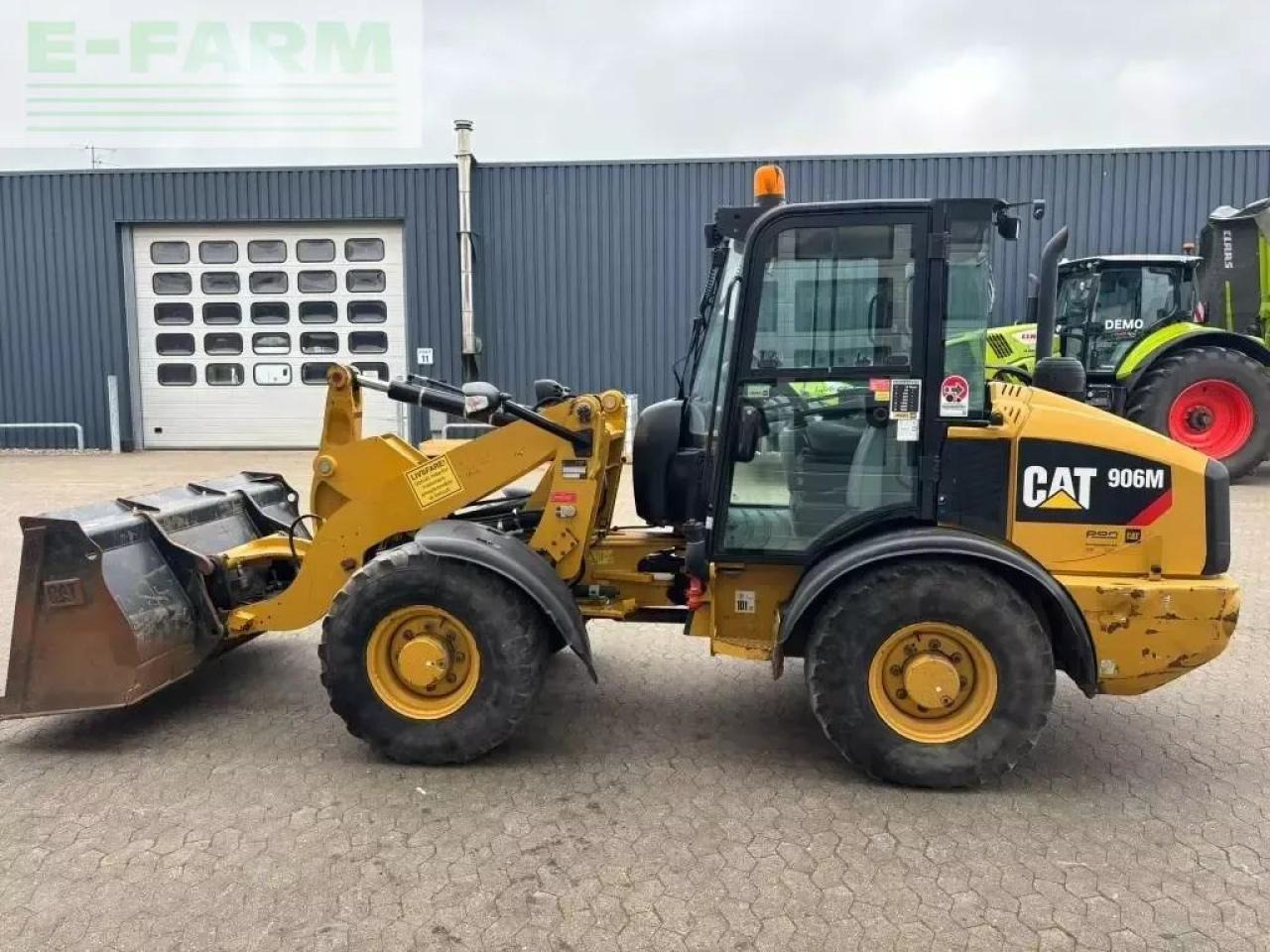 Caterpillar 906 m - Mini excavator: picture 3 Caterpillar 906 m - Mini excavator: picture 3