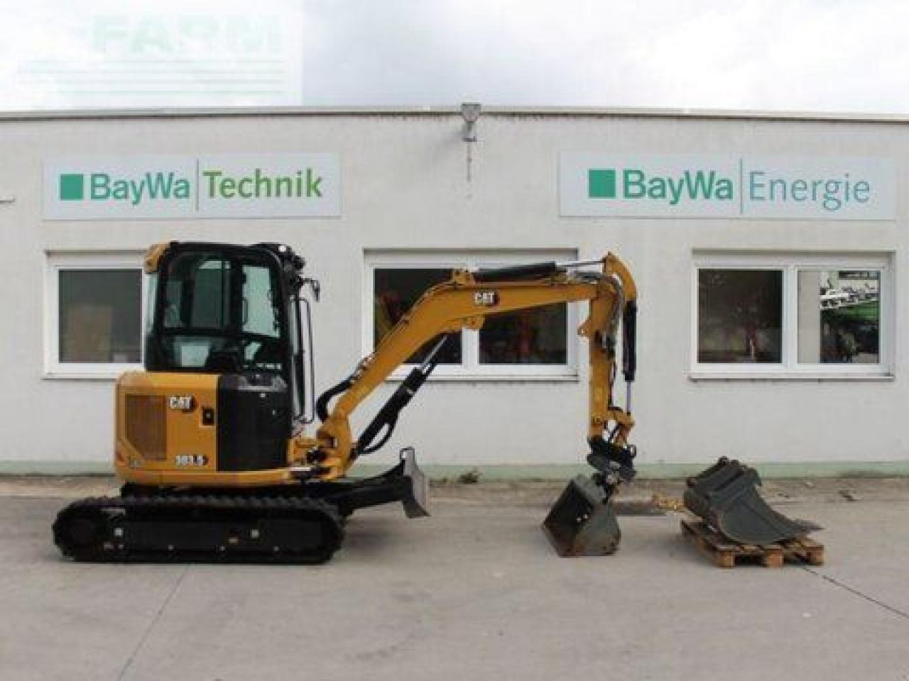 Caterpillar cat 303.5 cr - Mini excavator: picture 1 Caterpillar cat 303.5 cr - Mini excavator: picture 1