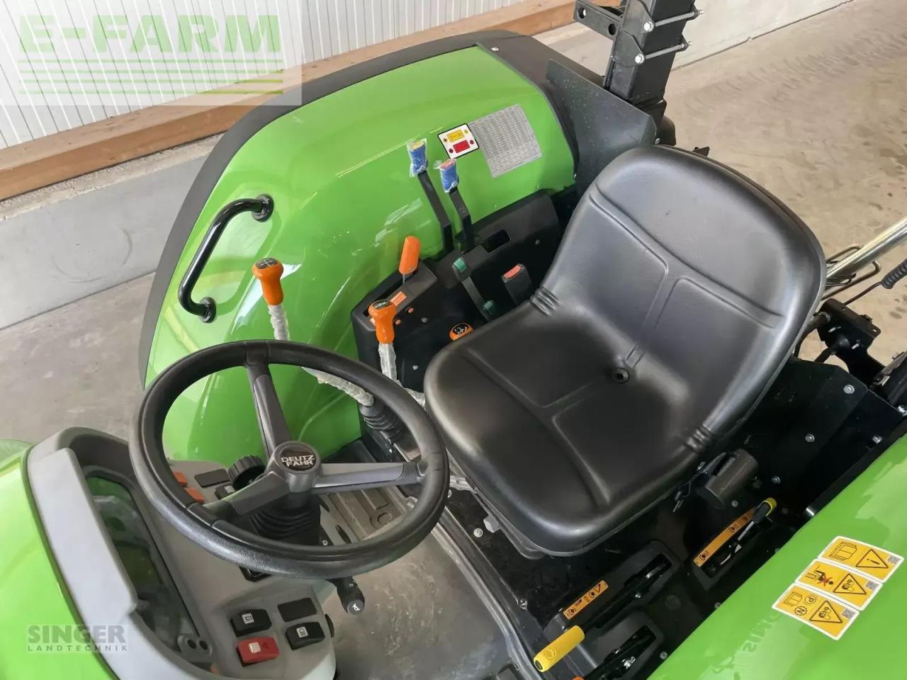 Farm tractor Deutz-Fahr 4070 e: picture 8