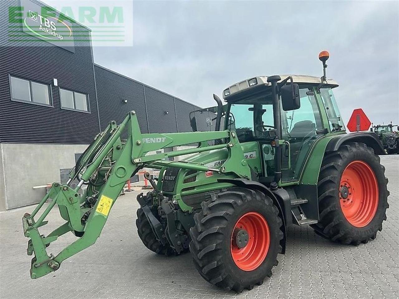Fendt 309 c med fendt læsser - Farm tractor: picture 2 Fendt 309 c med fendt læsser - Farm tractor: picture 2