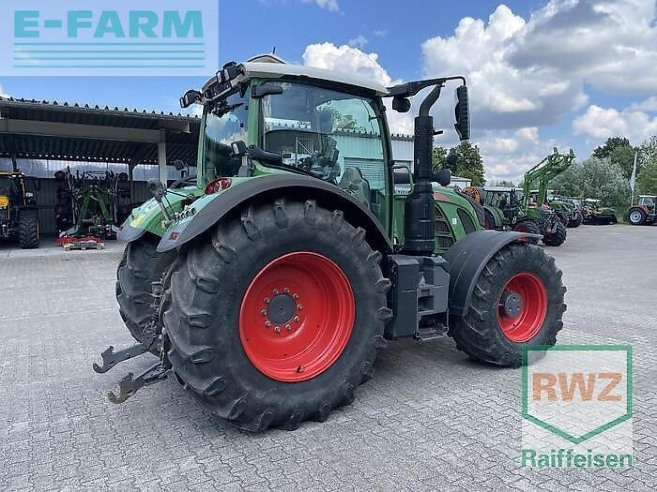 Fendt 718 profi-plus s 4 vario ProfiPlus - Farm tractor: picture 3 Fendt 718 profi-plus s 4 vario ProfiPlus - Farm tractor: picture 3