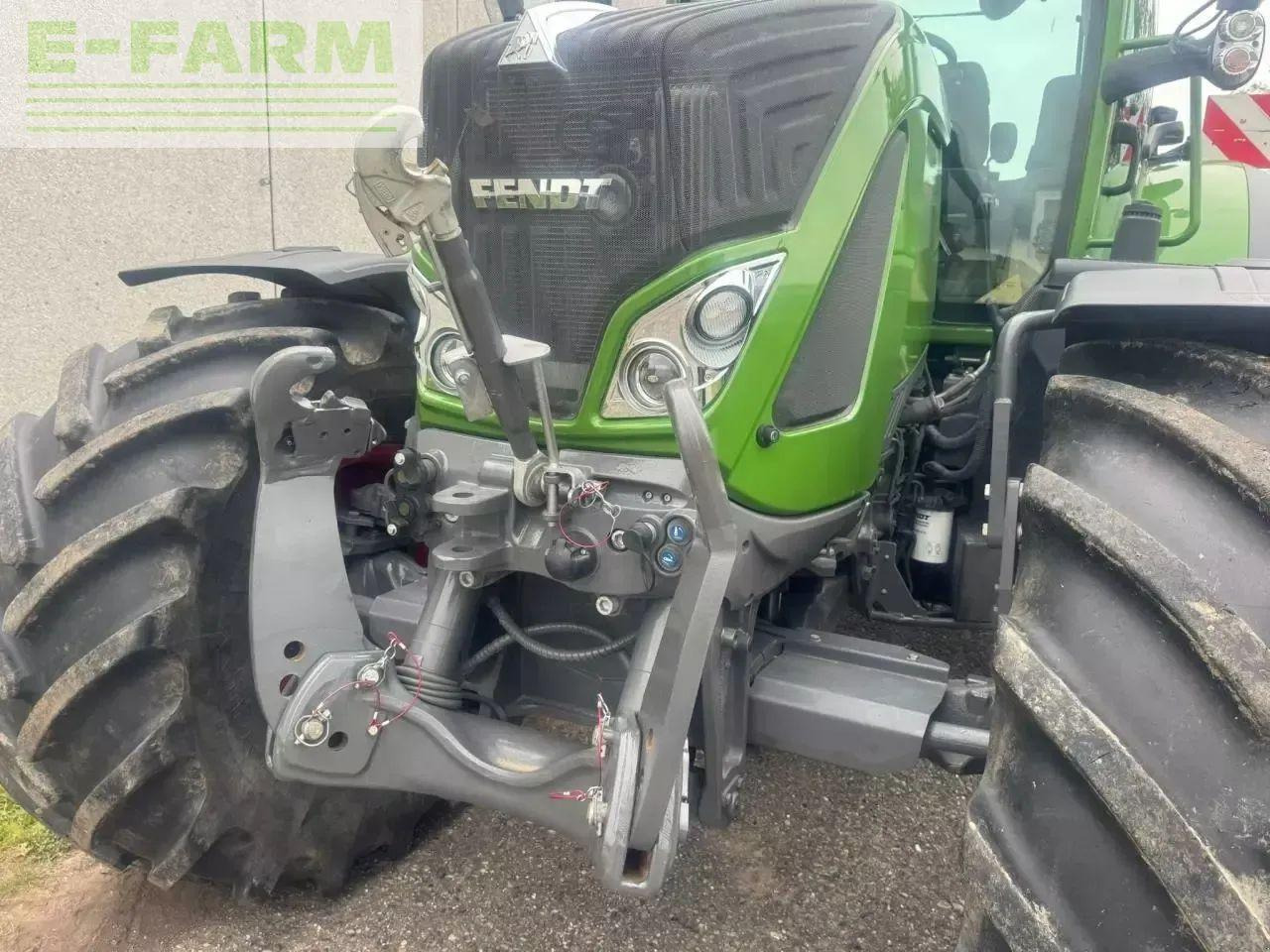 Fendt 724 - Farm tractor: picture 3 Fendt 724 - Farm tractor: picture 3