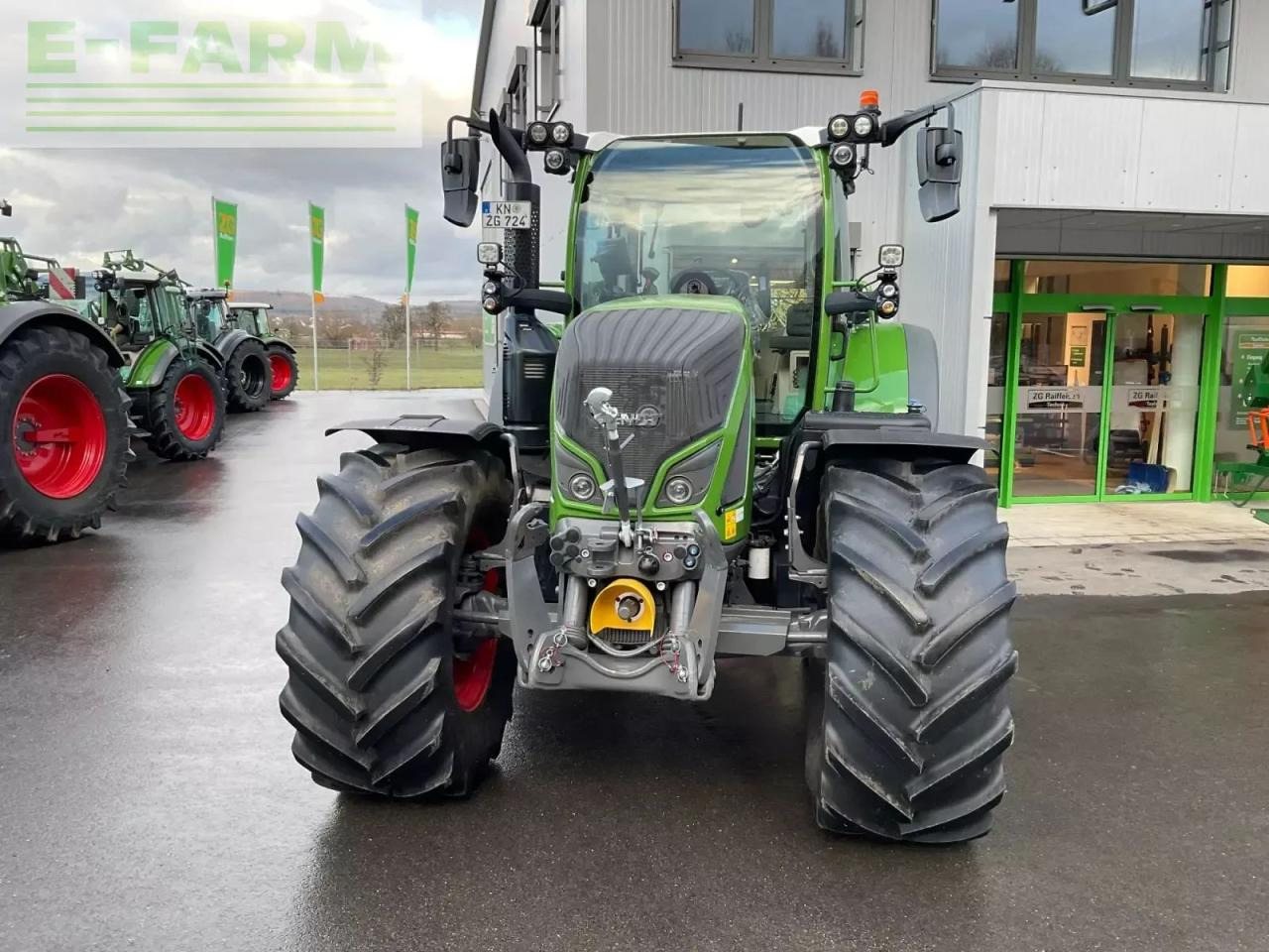 Fendt 724 gen6 power plus setting 2 - Farm tractor: picture 3 Fendt 724 gen6 power plus setting 2 - Farm tractor: picture 3