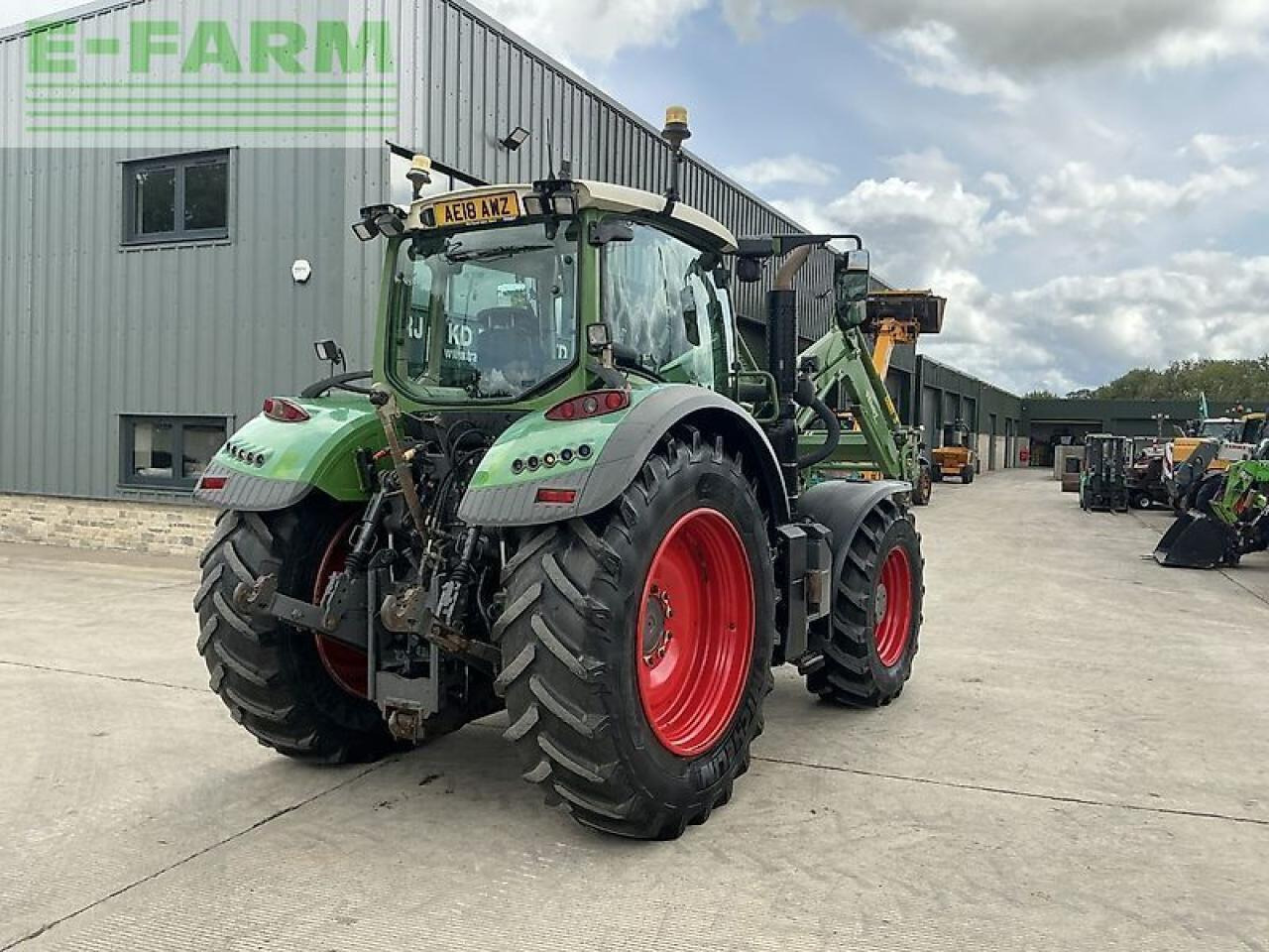 Fendt 724 power plus tractor (st23425) - Farm tractor: picture 3 Fendt 724 power plus tractor (st23425) - Farm tractor: picture 3