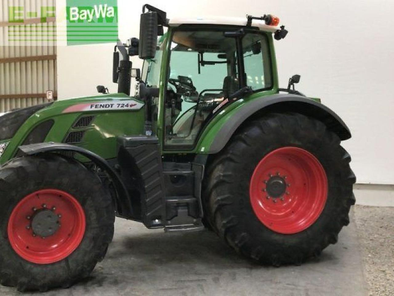 Fendt 724 s4 profi plus - Farm tractor: picture 3 Fendt 724 s4 profi plus - Farm tractor: picture 3