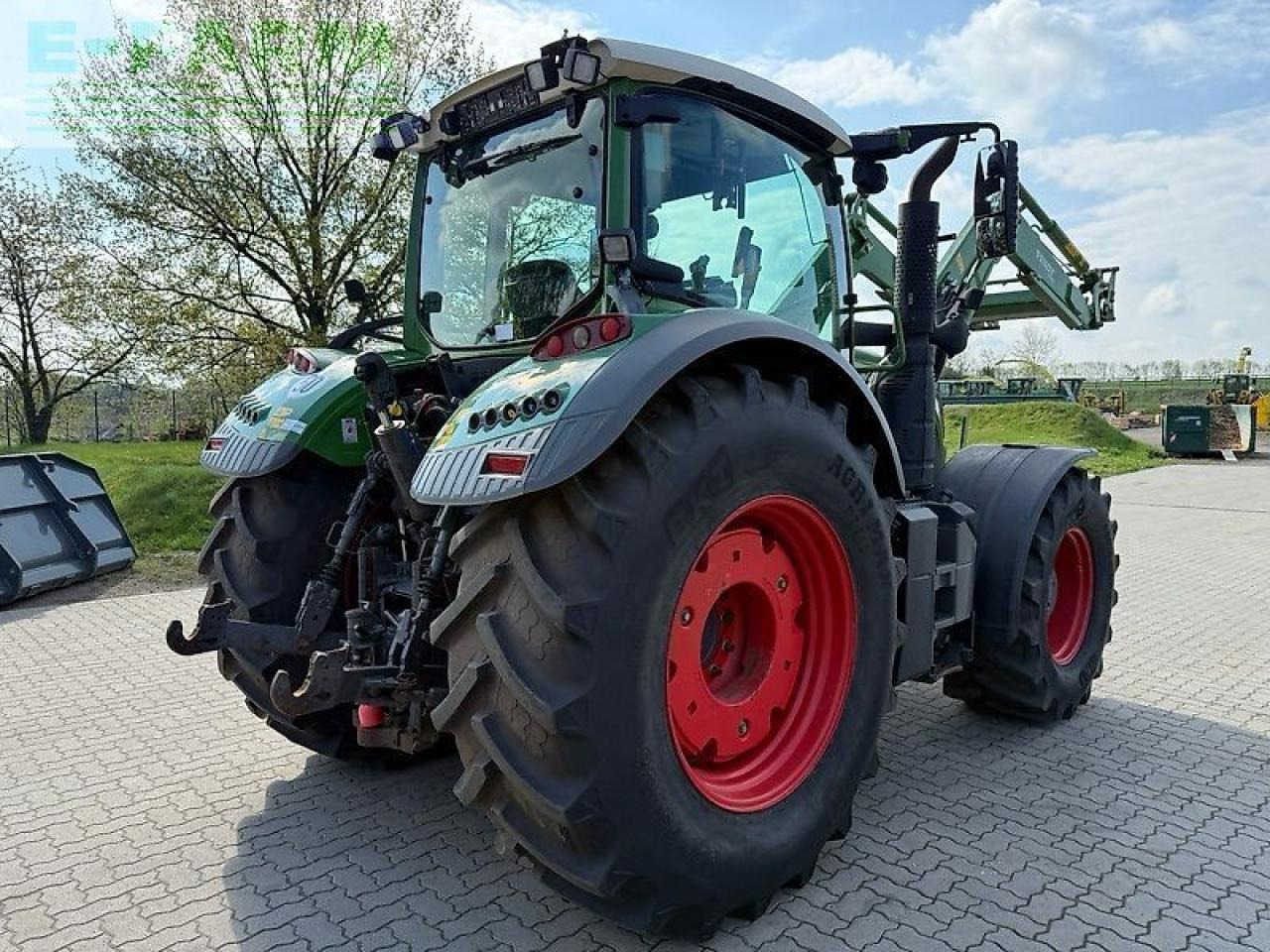 Fendt 724 vario - Farm tractor: picture 5 Fendt 724 vario - Farm tractor: picture 5