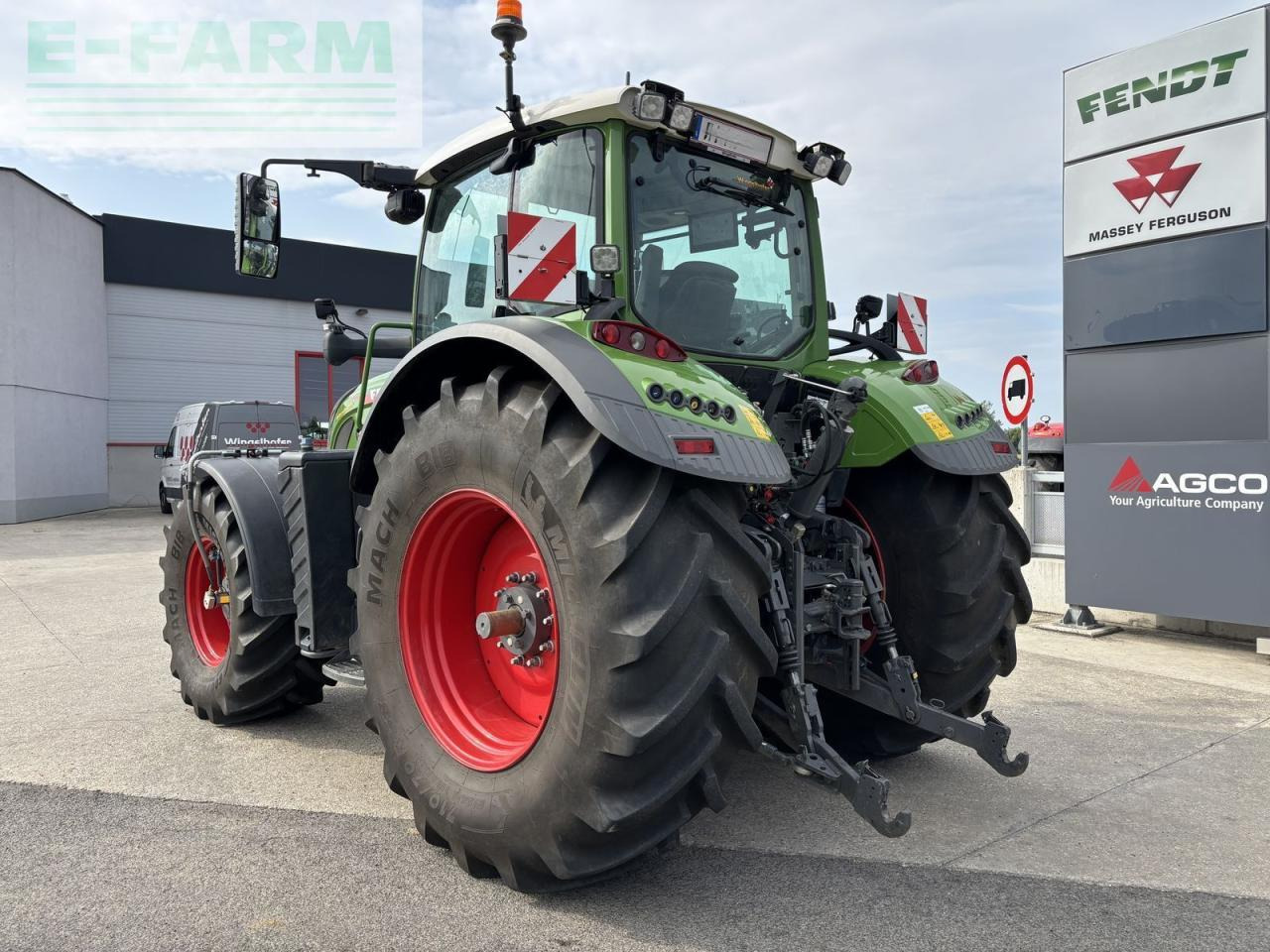 Fendt 724 vario profi+ ProfiPlus - Farm tractor: picture 5 Fendt 724 vario profi+ ProfiPlus - Farm tractor: picture 5