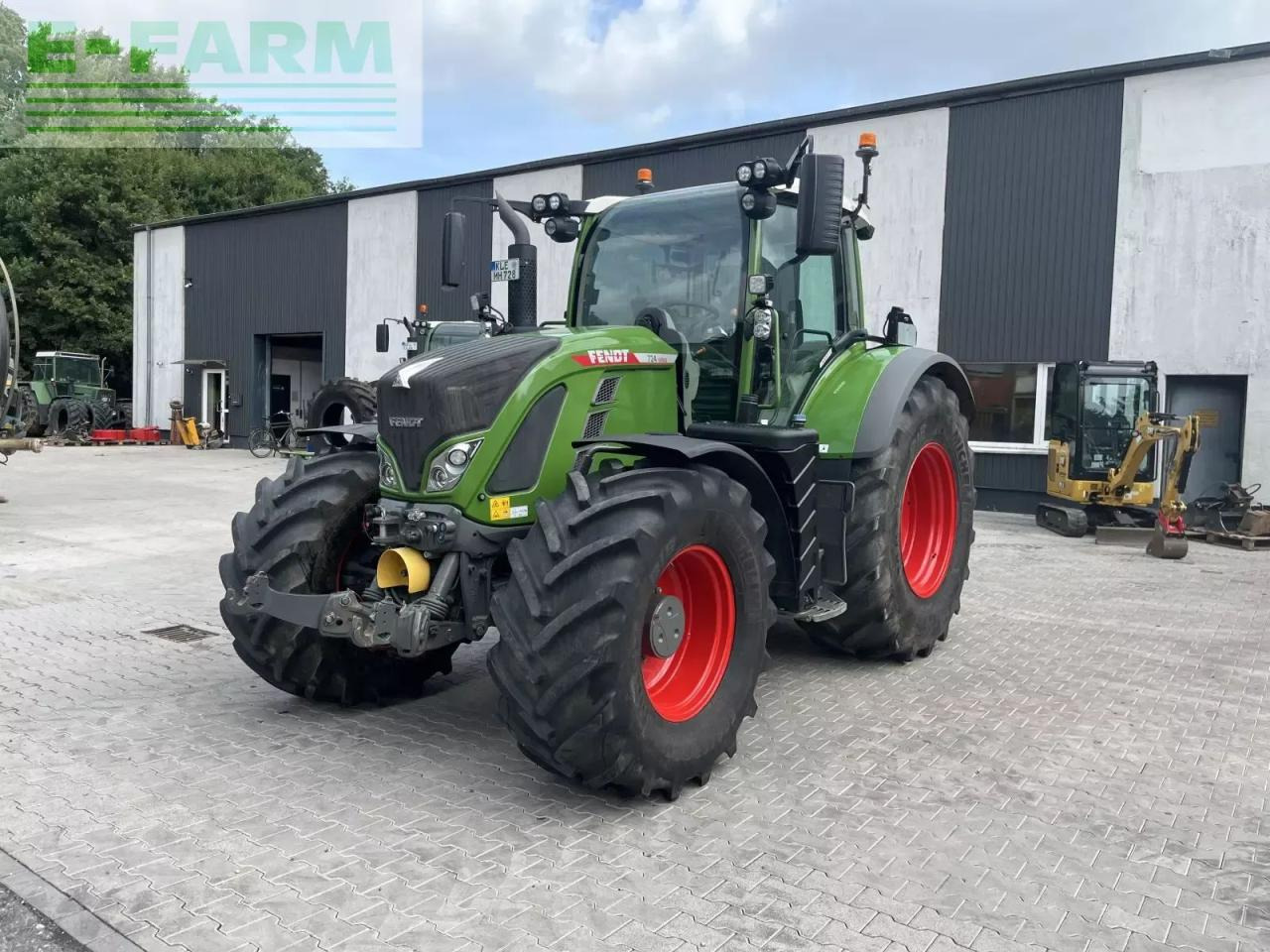 Fendt 724 vario profiplus ProfiPlus - Farm tractor: picture 2 Fendt 724 vario profiplus ProfiPlus - Farm tractor: picture 2