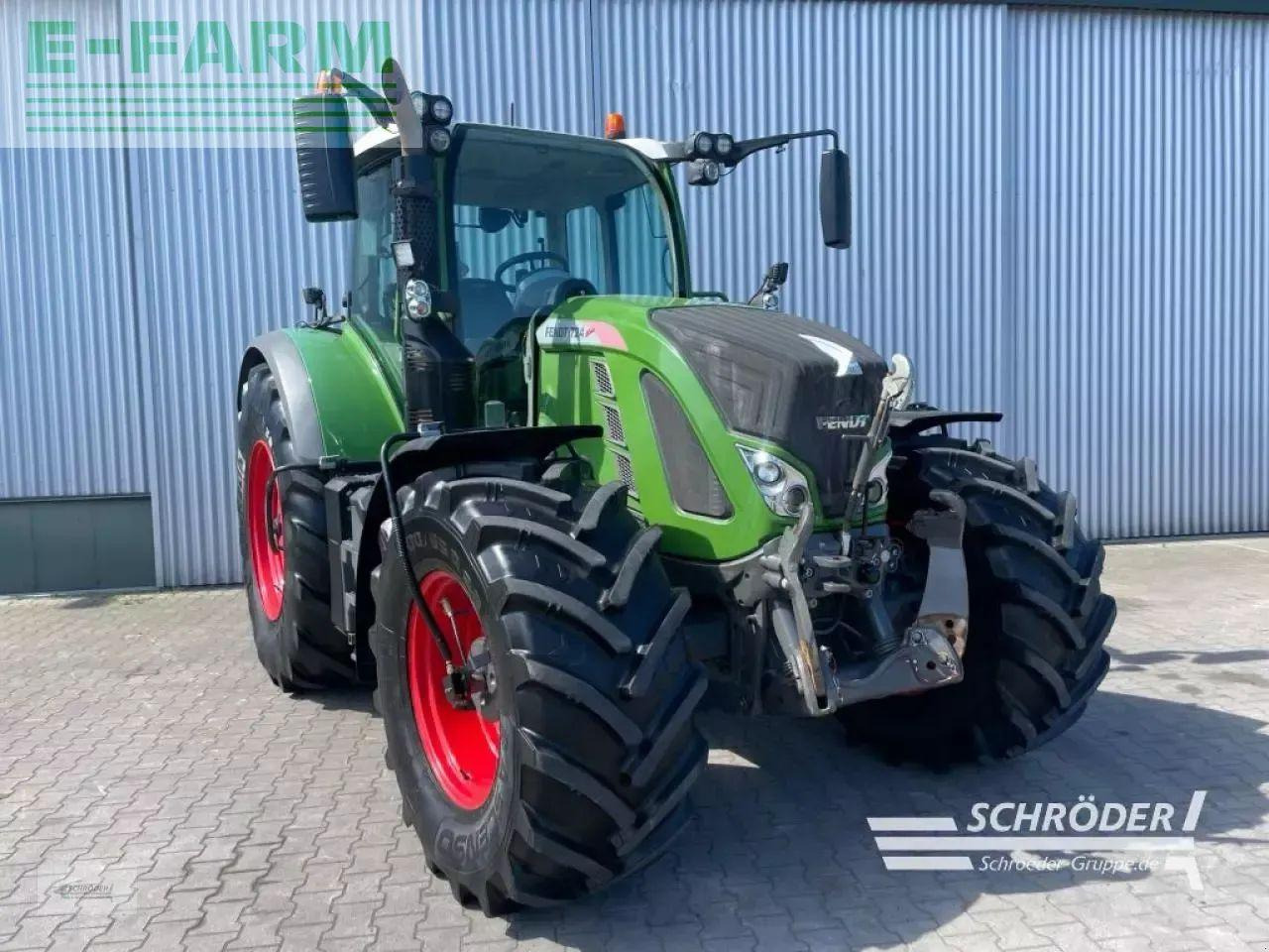 Fendt 724 vario s4 profi plus - Farm tractor: picture 1 Fendt 724 vario s4 profi plus - Farm tractor: picture 1