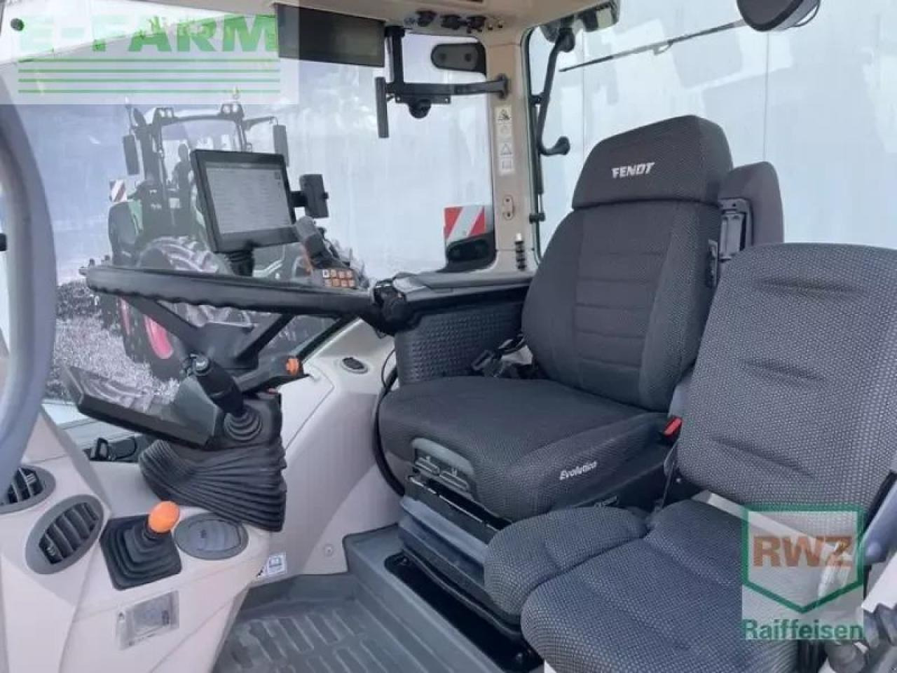 Farm tractor Fendt 728 vario gen7: picture 8
