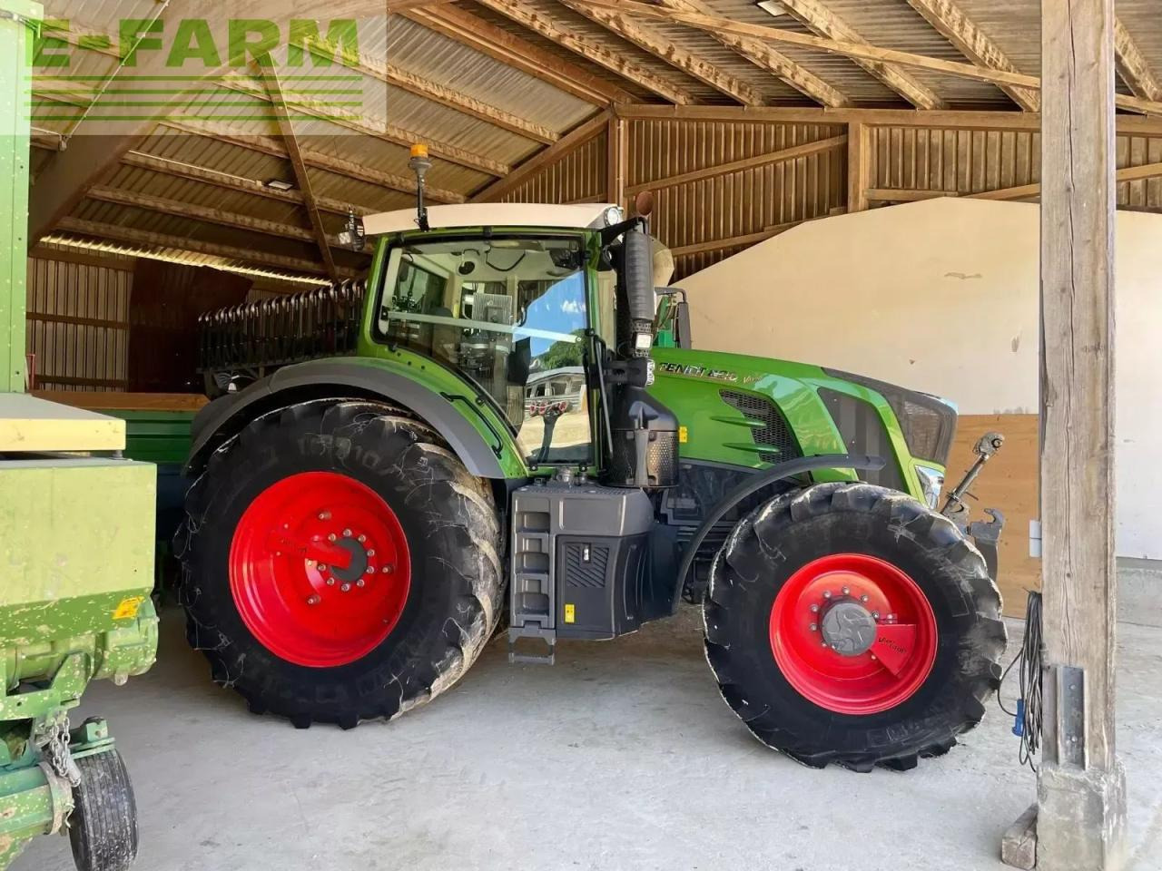 Fendt 826 vario profiplus ProfiPlus - Farm tractor: picture 1 Fendt 826 vario profiplus ProfiPlus - Farm tractor: picture 1
