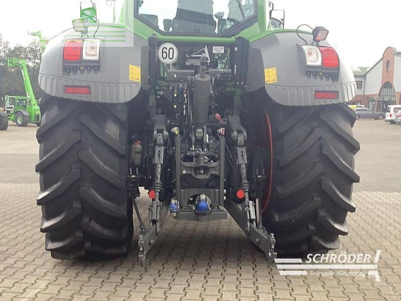 Fendt 828 s4 profi plus - Farm tractor: picture 5 Fendt 828 s4 profi plus - Farm tractor: picture 5