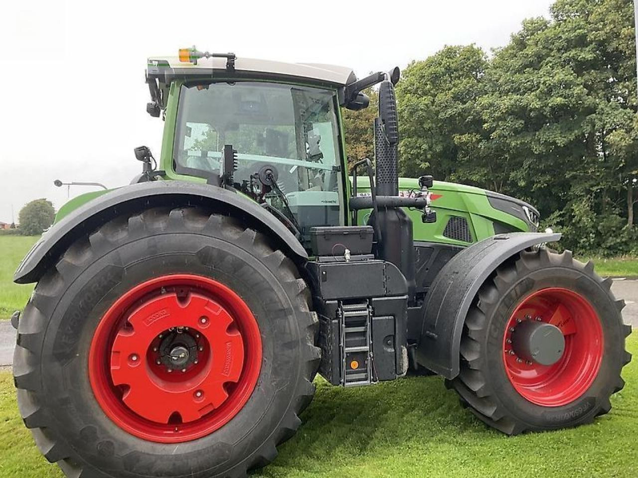 Fendt 942 vario gen7 - Farm tractor: picture 2 Fendt 942 vario gen7 - Farm tractor: picture 2