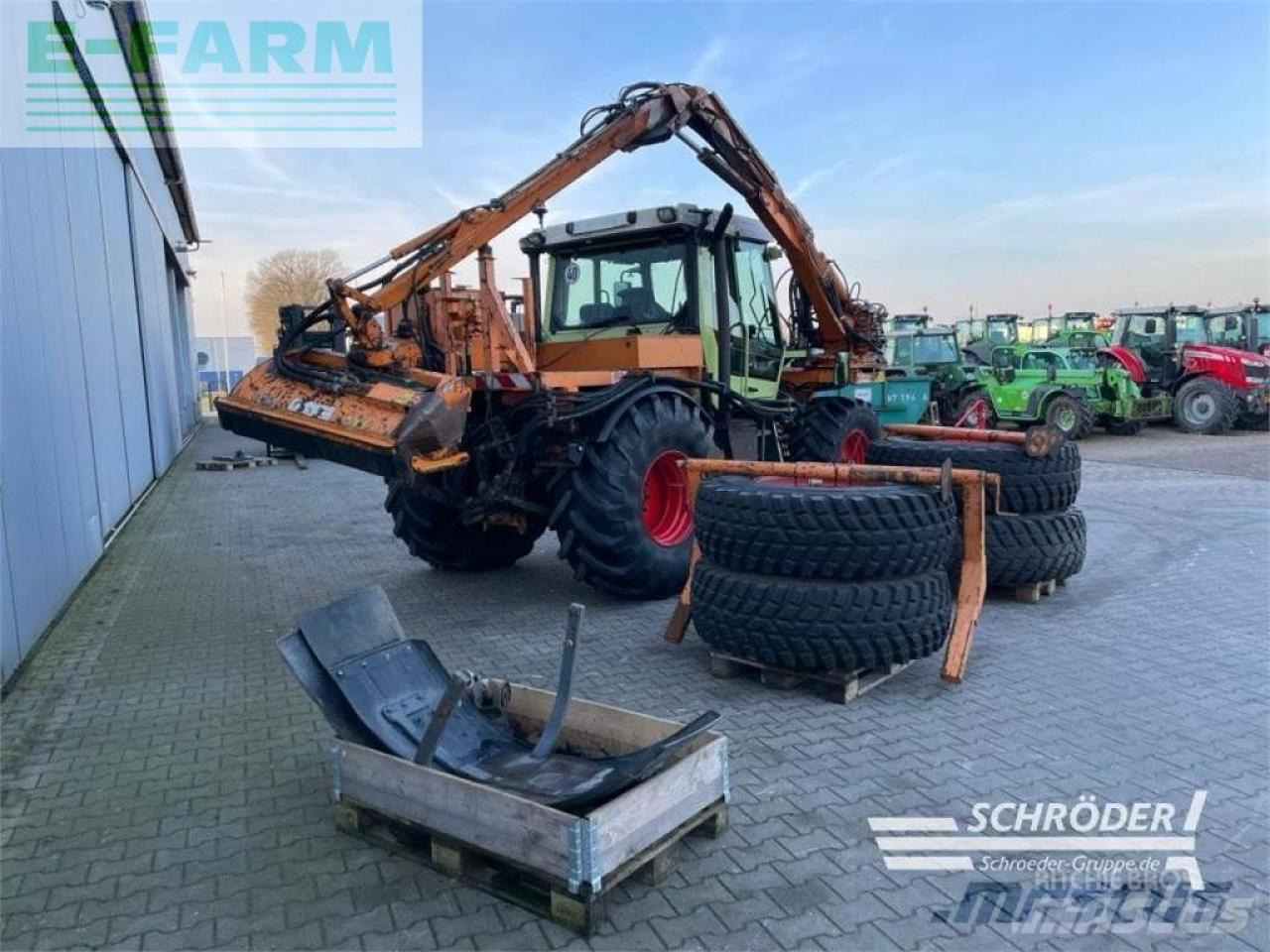 Fendt xylon 524 - Farm tractor: picture 3 Fendt xylon 524 - Farm tractor: picture 3