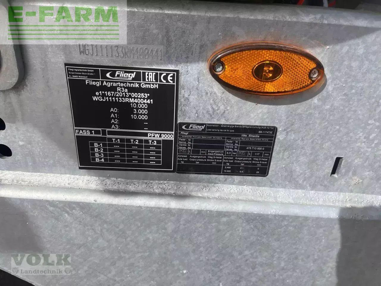 Fliegl pfw 9000 poly line einachs - Self-propelled sprayer: picture 3 Fliegl pfw 9000 poly line einachs - Self-propelled sprayer: picture 3