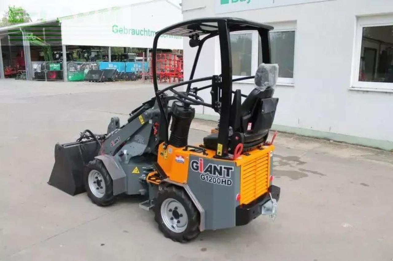 Giant g 1200 - Mini excavator: picture 4 Giant g 1200 - Mini excavator: picture 4