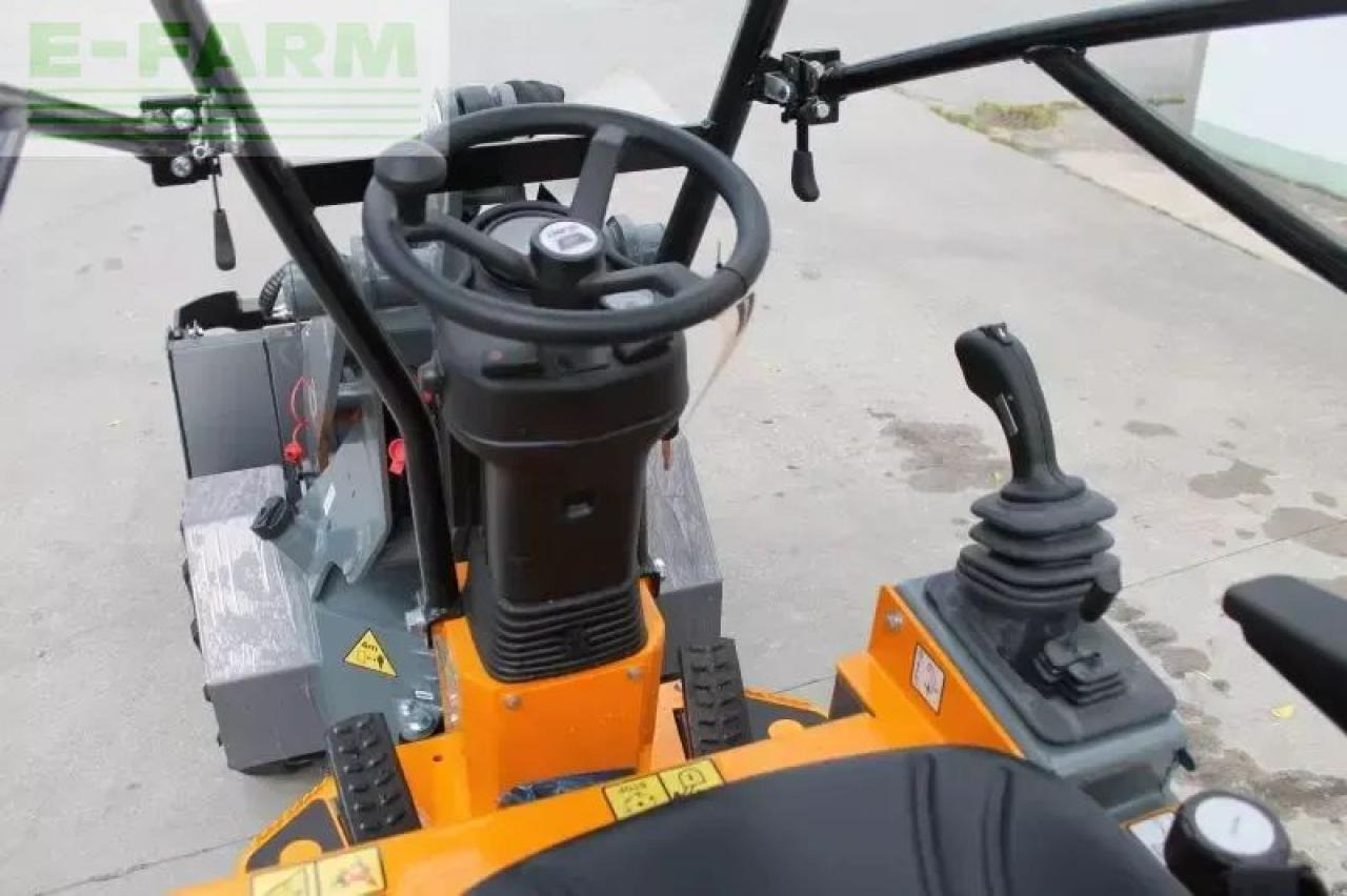 Giant g 1200 - Mini excavator: picture 5 Giant g 1200 - Mini excavator: picture 5