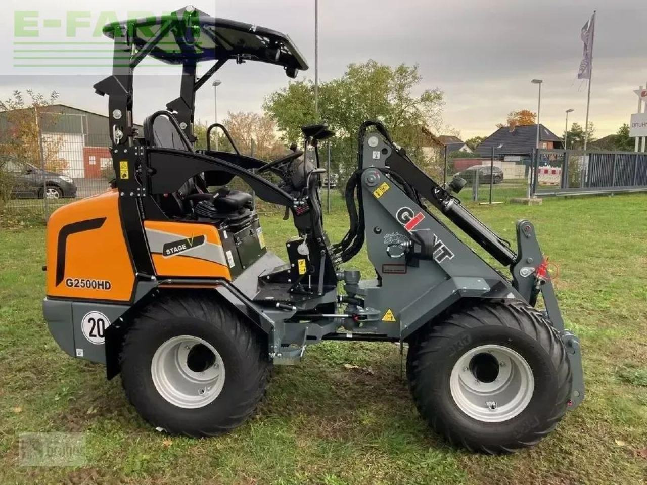 Giant g2500 hd - Mini excavator: picture 2 Giant g2500 hd - Mini excavator: picture 2