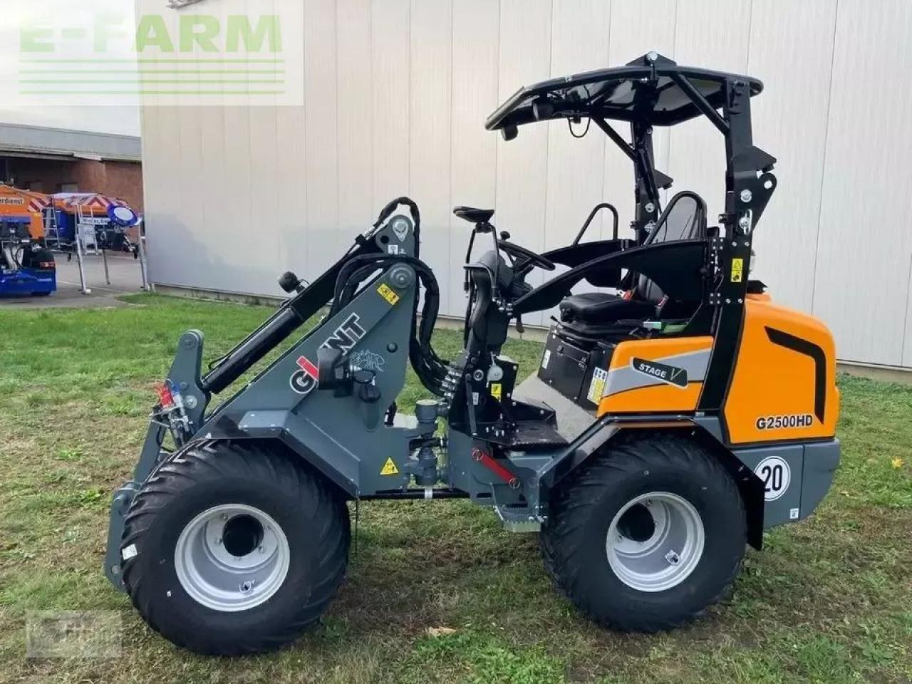 Giant g2500 hd - Mini excavator: picture 1 Giant g2500 hd - Mini excavator: picture 1