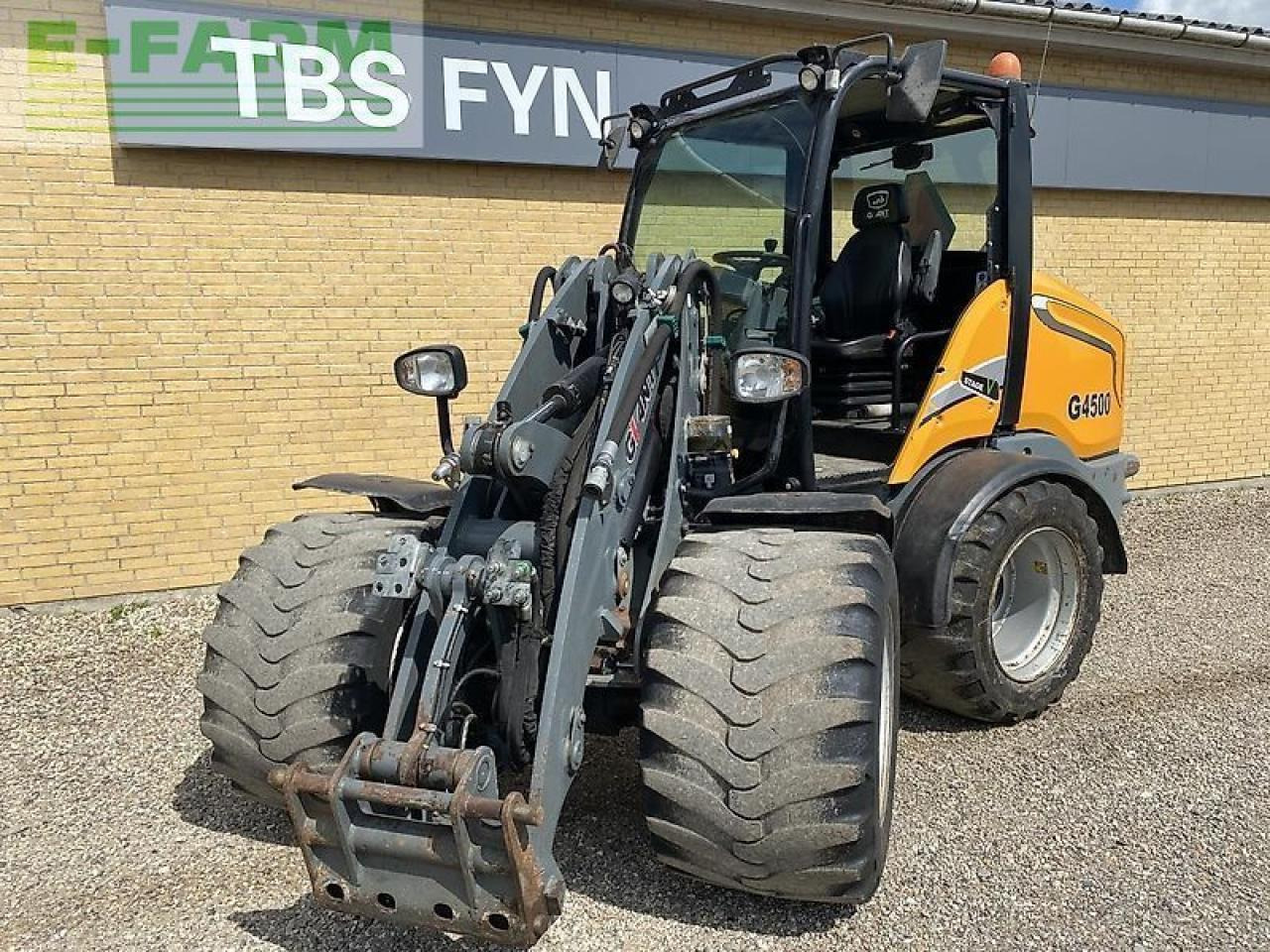 Giant g5000 - Mini excavator: picture 1 Giant g5000 - Mini excavator: picture 1